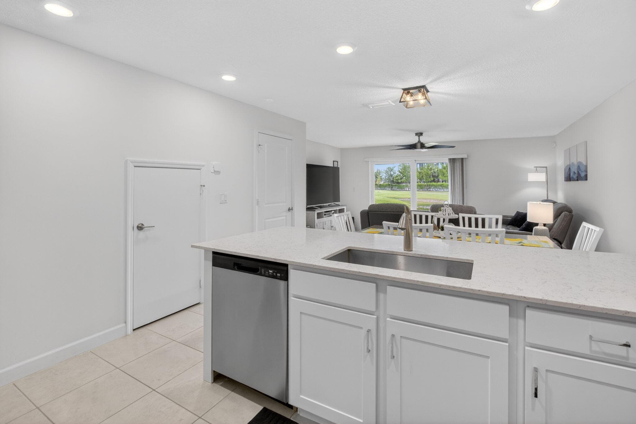 6762 Broadwater Lane, Lake Worth, FL 33467 — photo 10 of 58