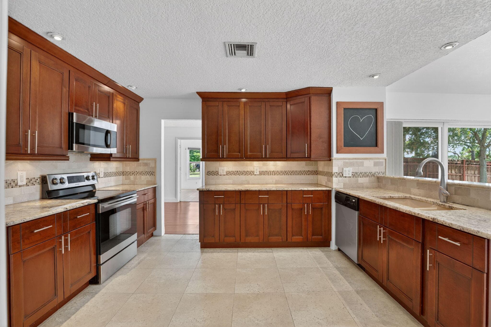 1273 SW 25th Avenue, Deerfield Beach, FL 33442 — photo 7 of 51