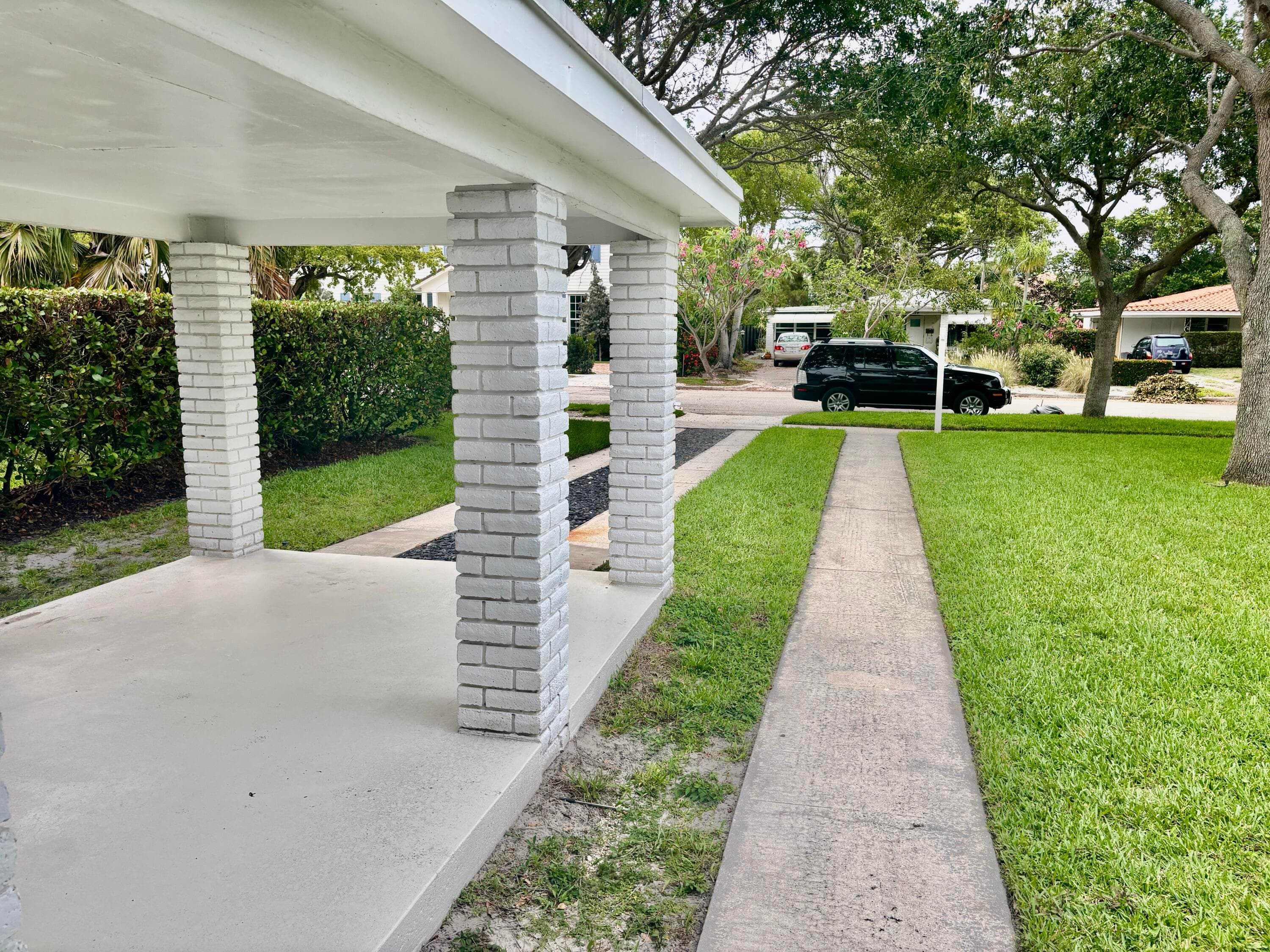 218 Seville Road, West Palm Beach, FL 33405 — photo 16 of 19