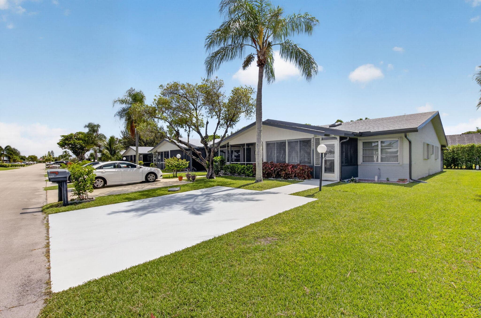 14696 Lucy Drive 14696, Delray Beach, FL 33484 — photo 3 of 42
