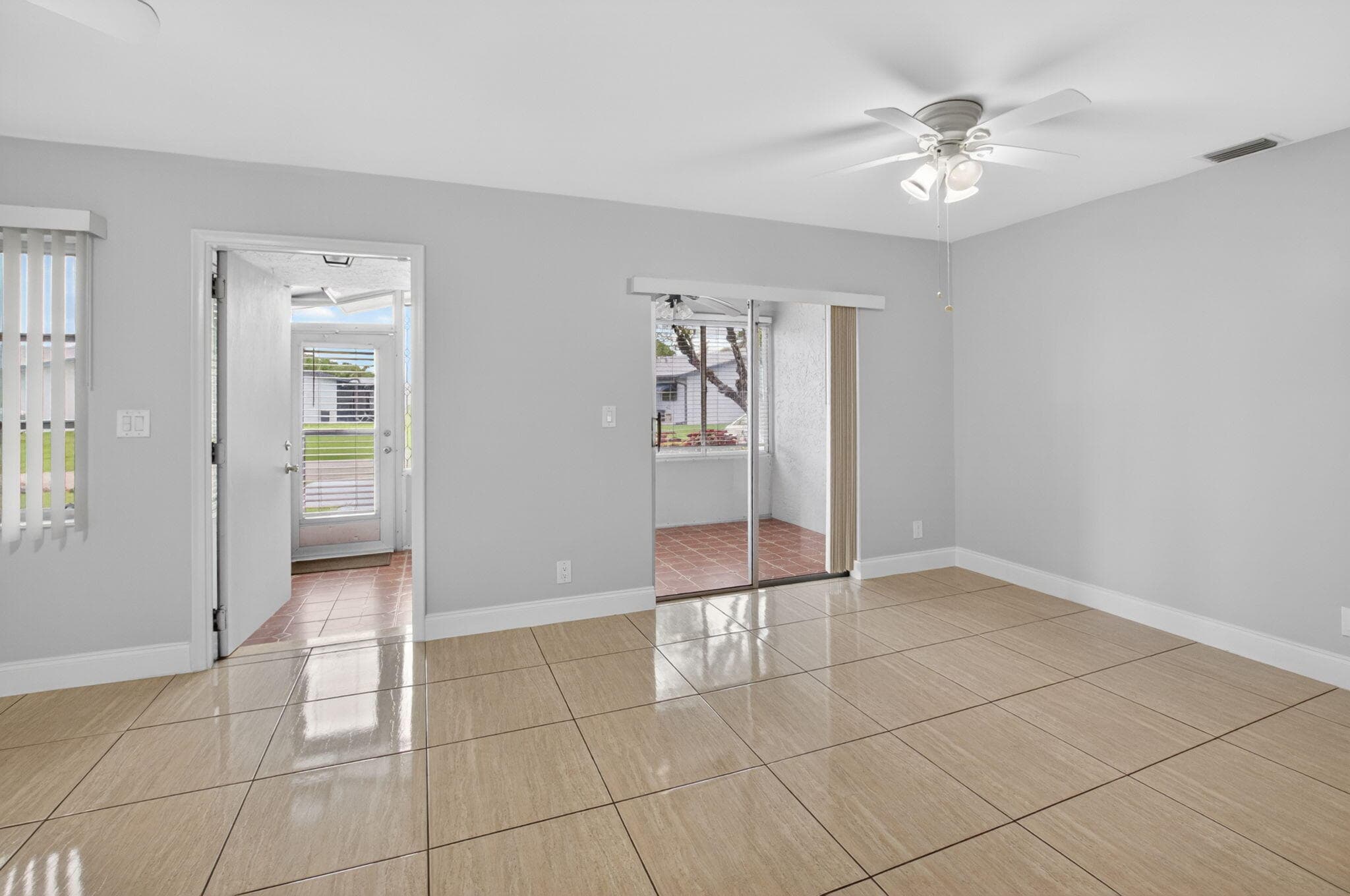 14696 Lucy Drive 14696, Delray Beach, FL 33484 — photo 8 of 42