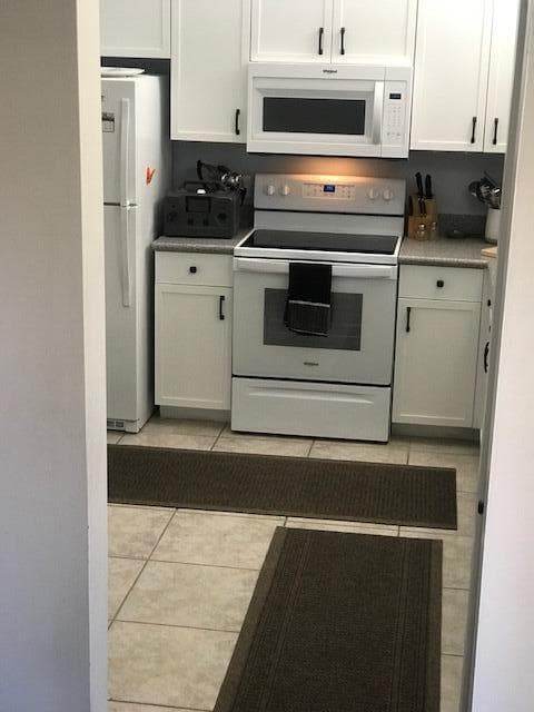 2511 SE Jason Avenue, Port St. Lucie, FL 34952 — photo 13 of 39
