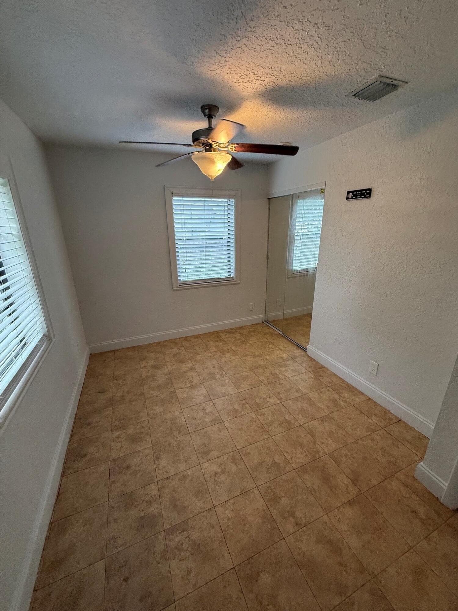 741 Roseland Drive, West Palm Beach, FL 33405 — photo 7 of 15