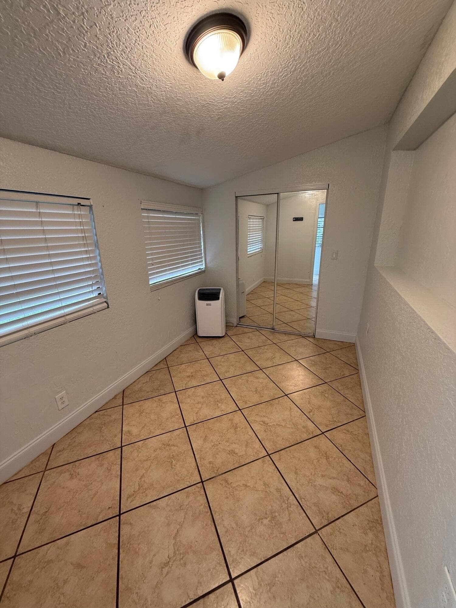 741 Roseland Drive, West Palm Beach, FL 33405 — photo 13 of 15
