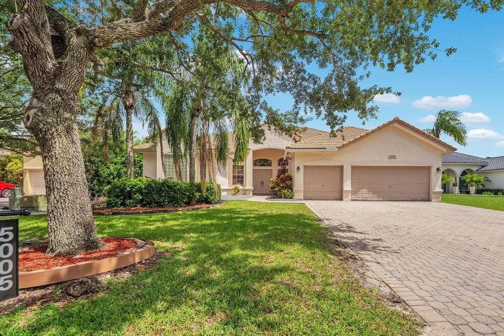 5005 NW 57th Terrace, Coral Springs, FL 33067 — photo 2 of 34