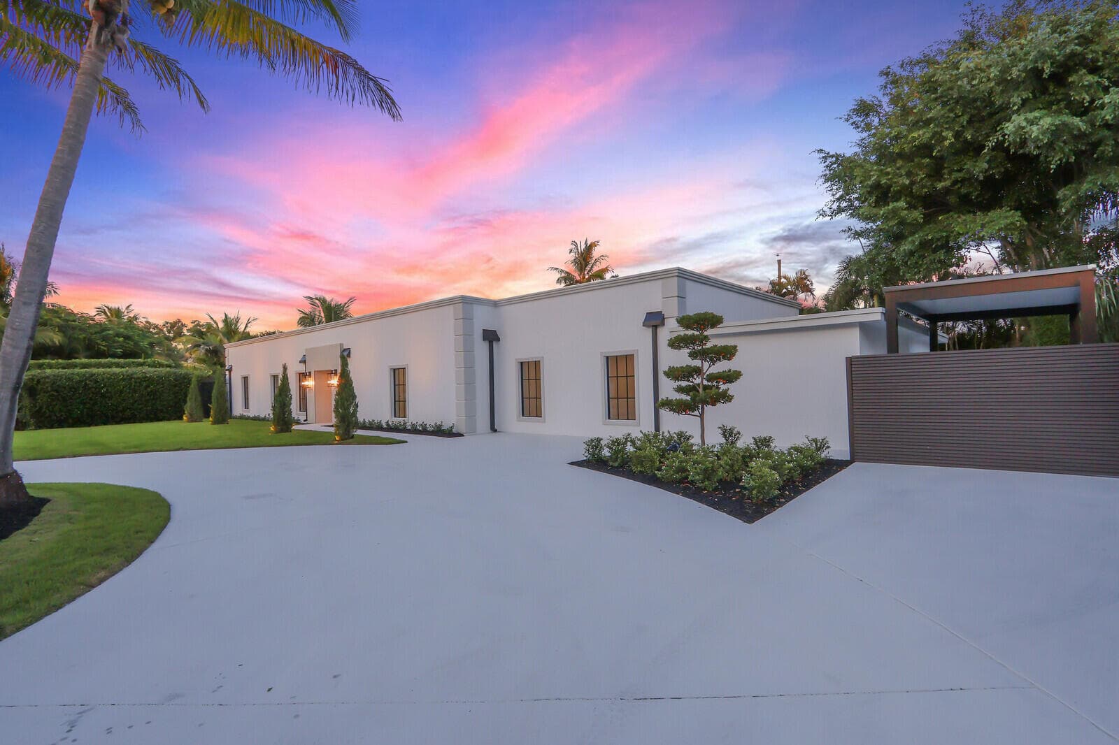 391 W Riverside Drive, Tequesta, FL 33469 — photo 2 of 52