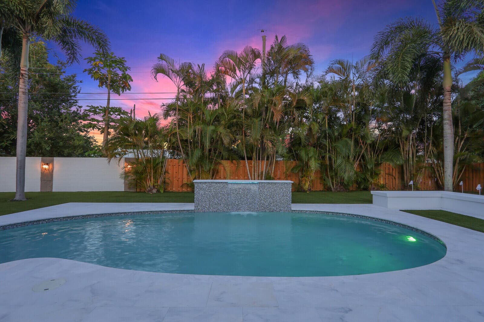 391 W Riverside Drive, Tequesta, FL 33469 — photo 13 of 52