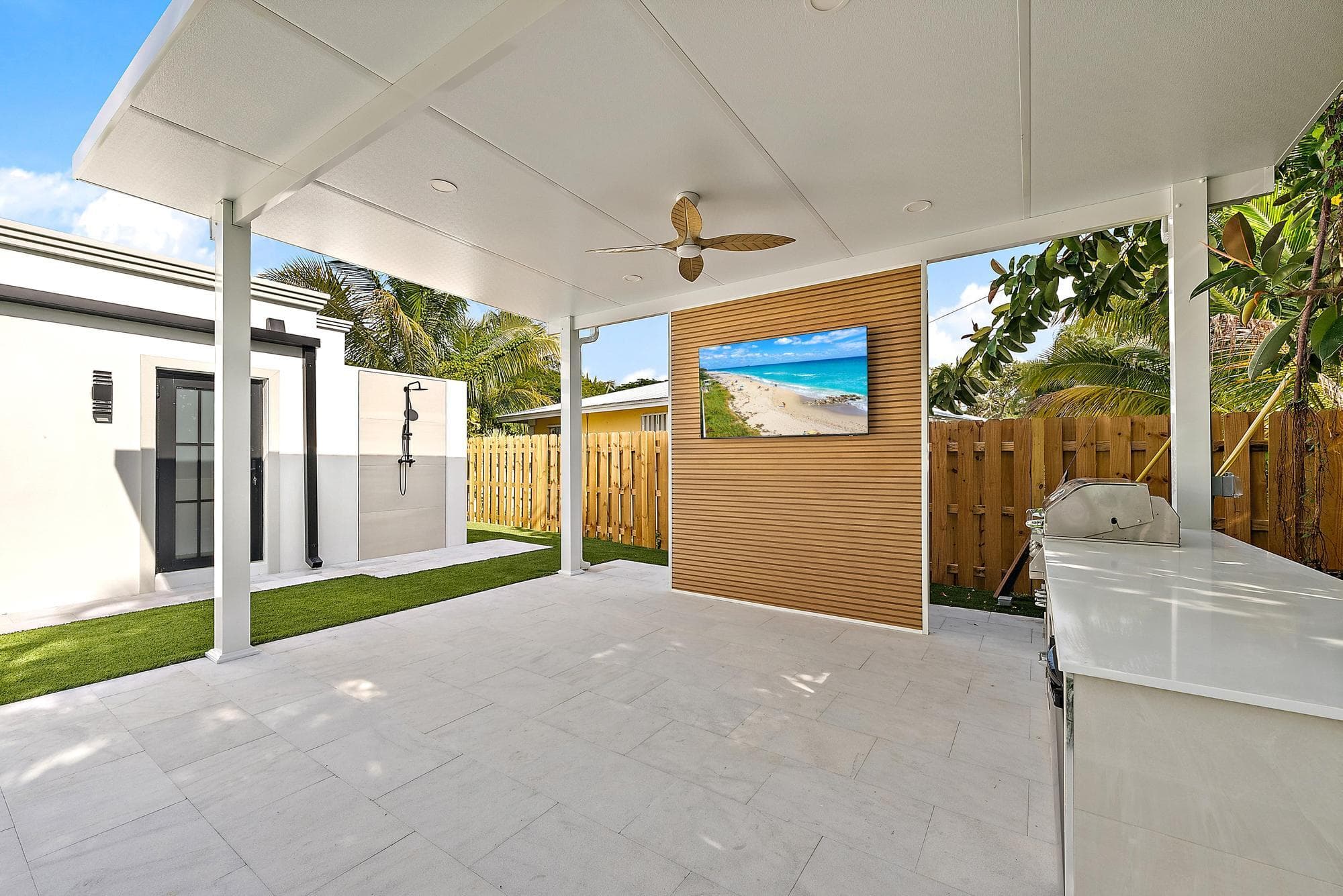 391 W Riverside Drive, Tequesta, FL 33469 — photo 19 of 52