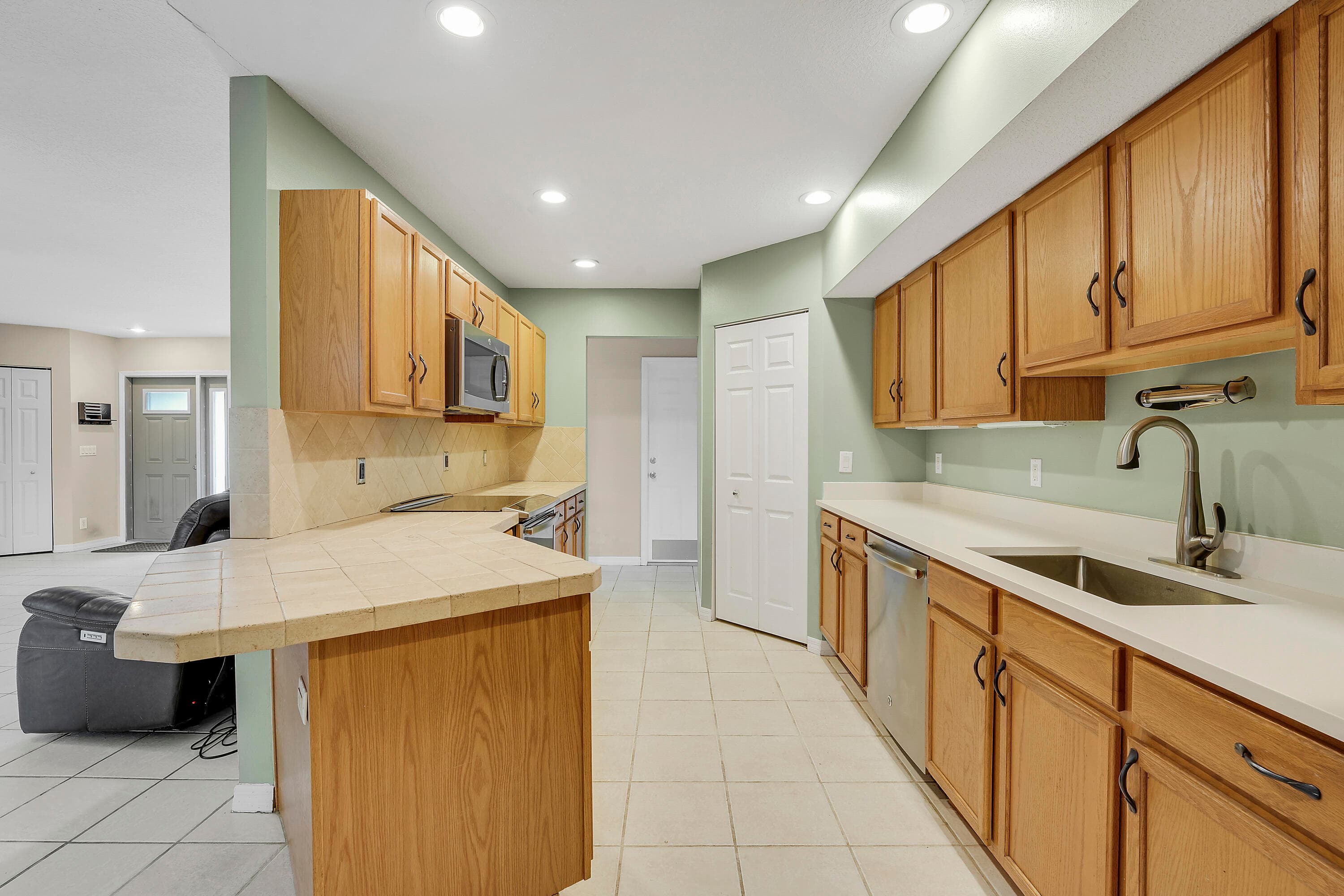 12628 N 70th Pl Place N, The Acreage, FL 33412 — photo 7 of 14