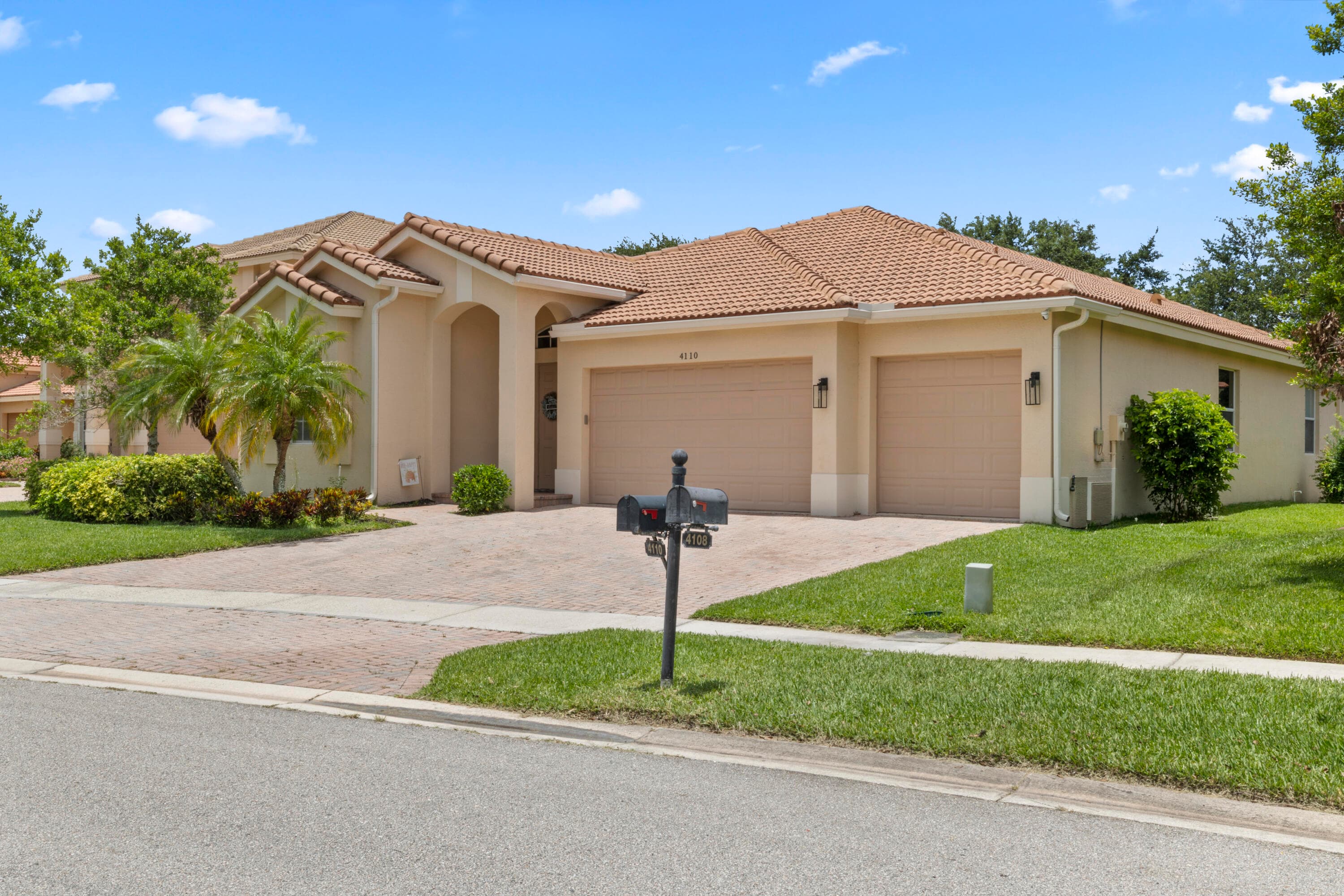 4110 Silverstone Drive, Fort Pierce, FL 34947 — photo 3 of 50