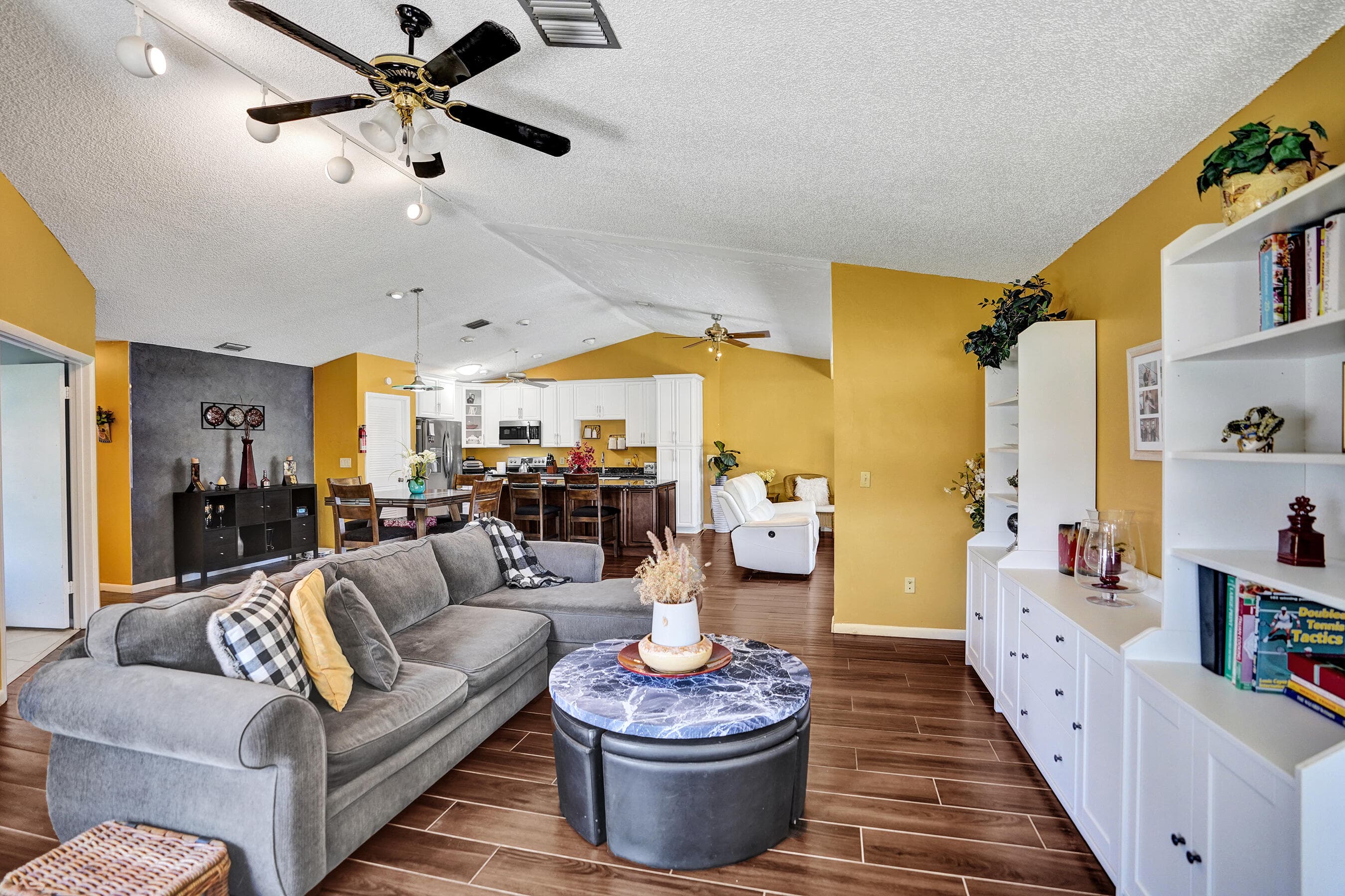 2915 NW 12th Street D, Delray Beach, FL 33445 — photo 10 of 58