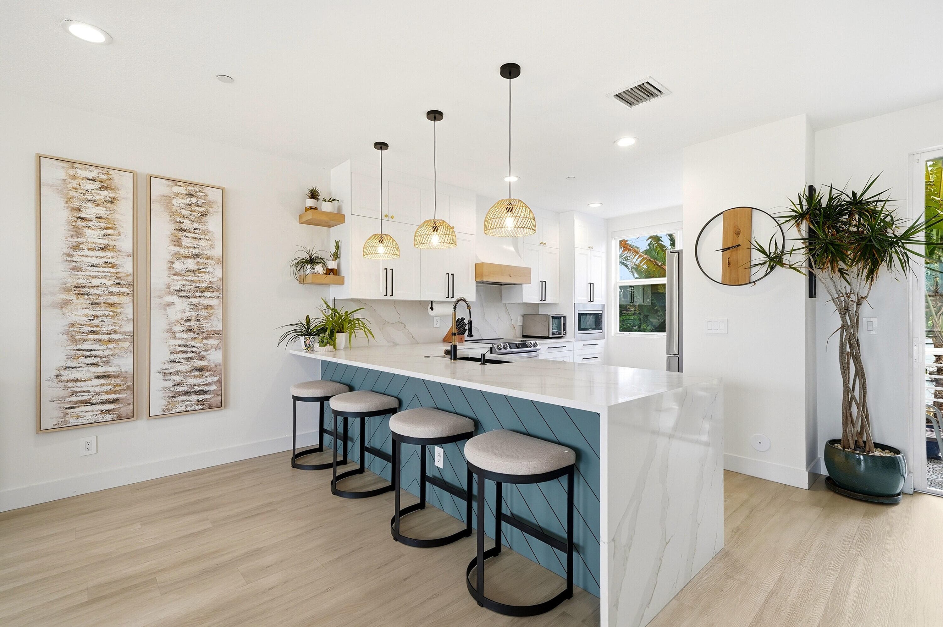 1210 NE 11th Avenue, Fort Lauderdale, FL 33304 — photo 1 of 46
