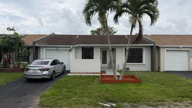 5460 S Lakewood Cir S S C, Margate, FL 33063 — photo 1 of 59
