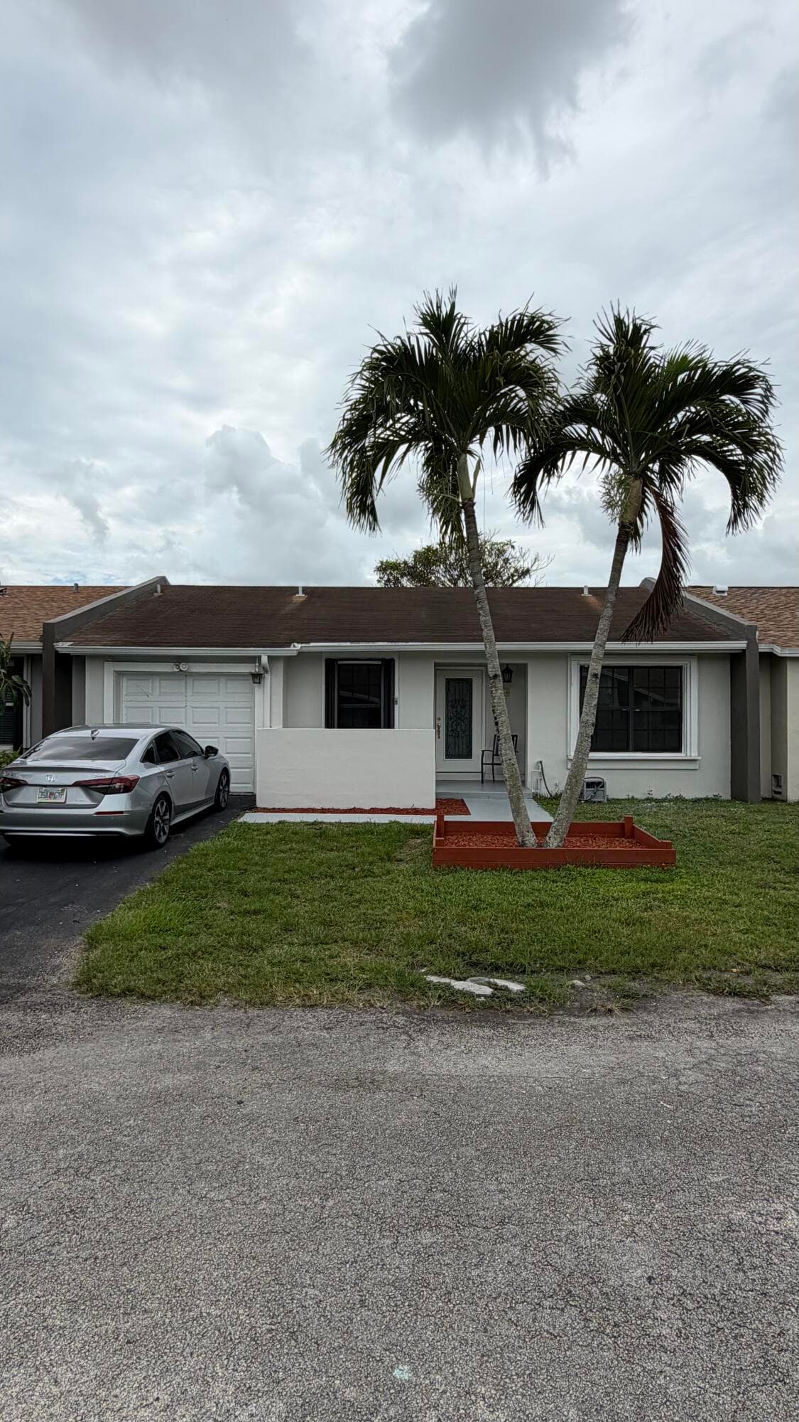 5460 S Lakewood Cir S S C, Margate, FL 33063 — photo 4 of 59