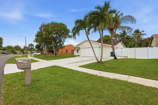 140 Bilbao Street, Royal Palm Beach, FL 33411 — photo 3 of 38