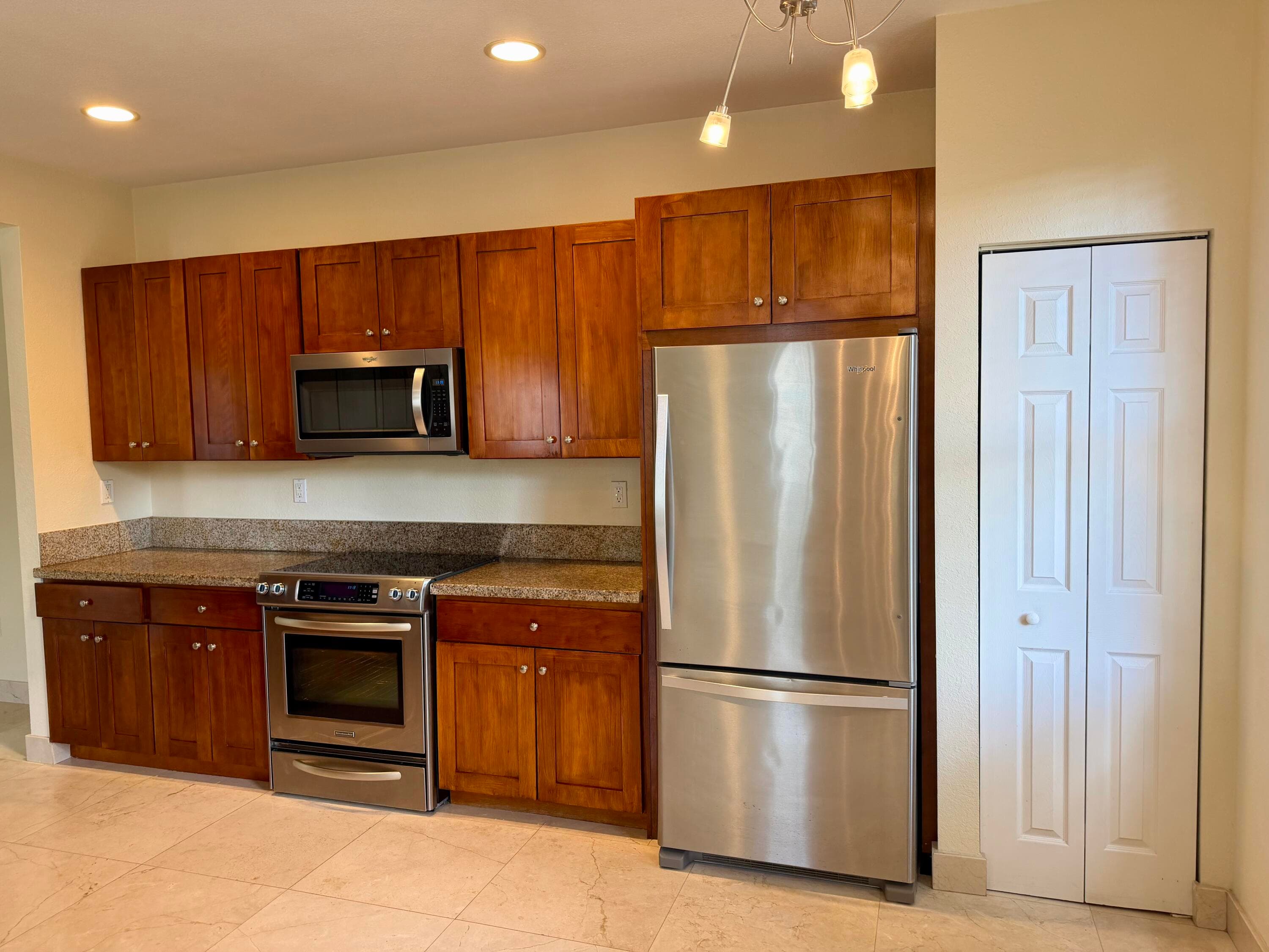 7490 NW 115th Court, Doral, FL 33178 — photo 6 of 28