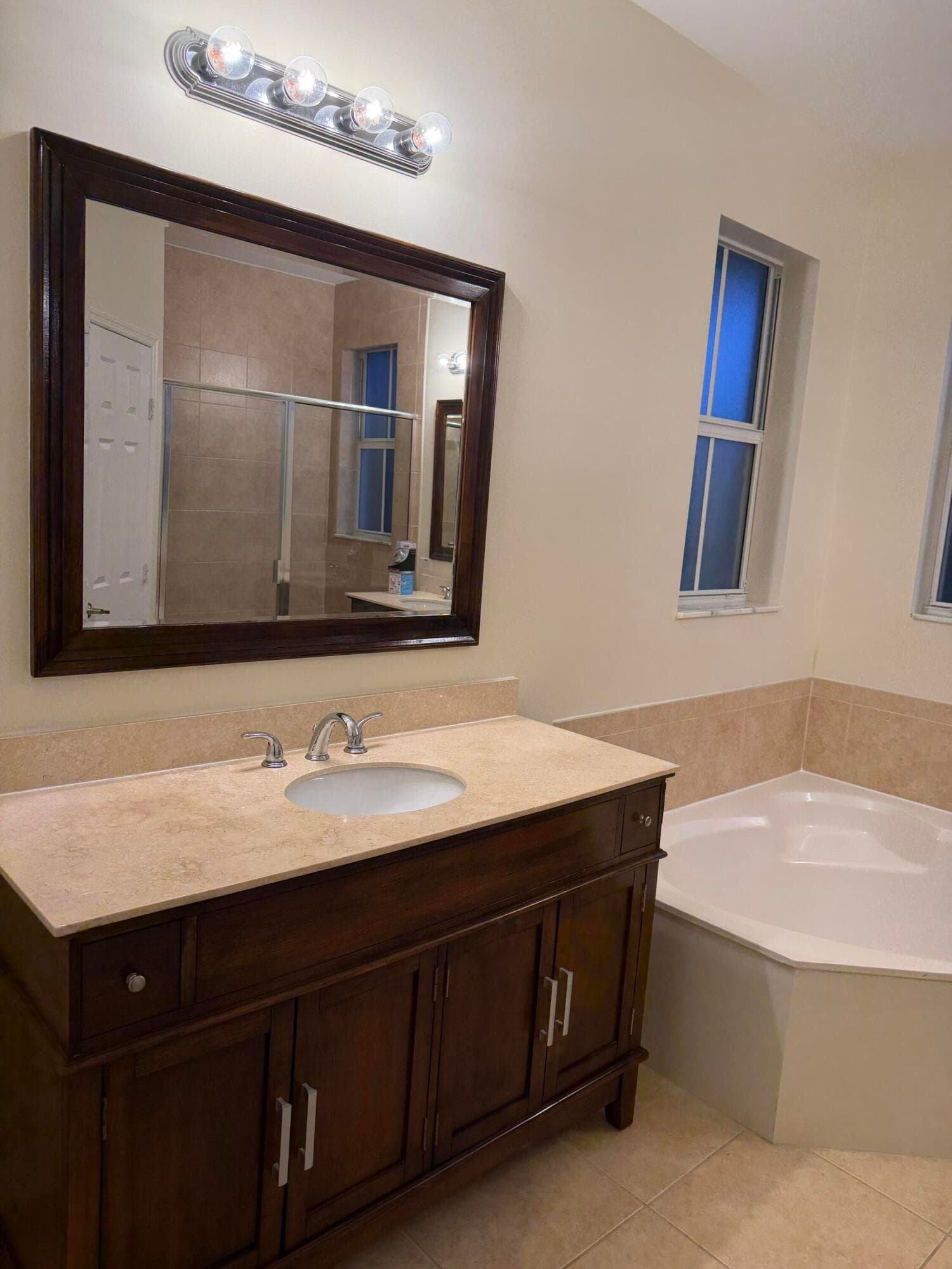 7490 NW 115th Court, Doral, FL 33178 — photo 11 of 28