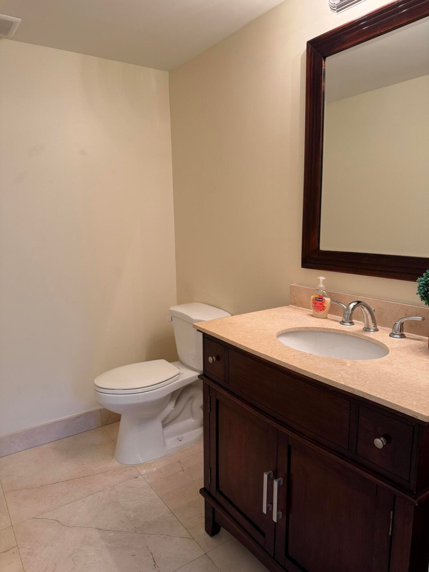 7490 NW 115th Court, Doral, FL 33178 — photo 15 of 28