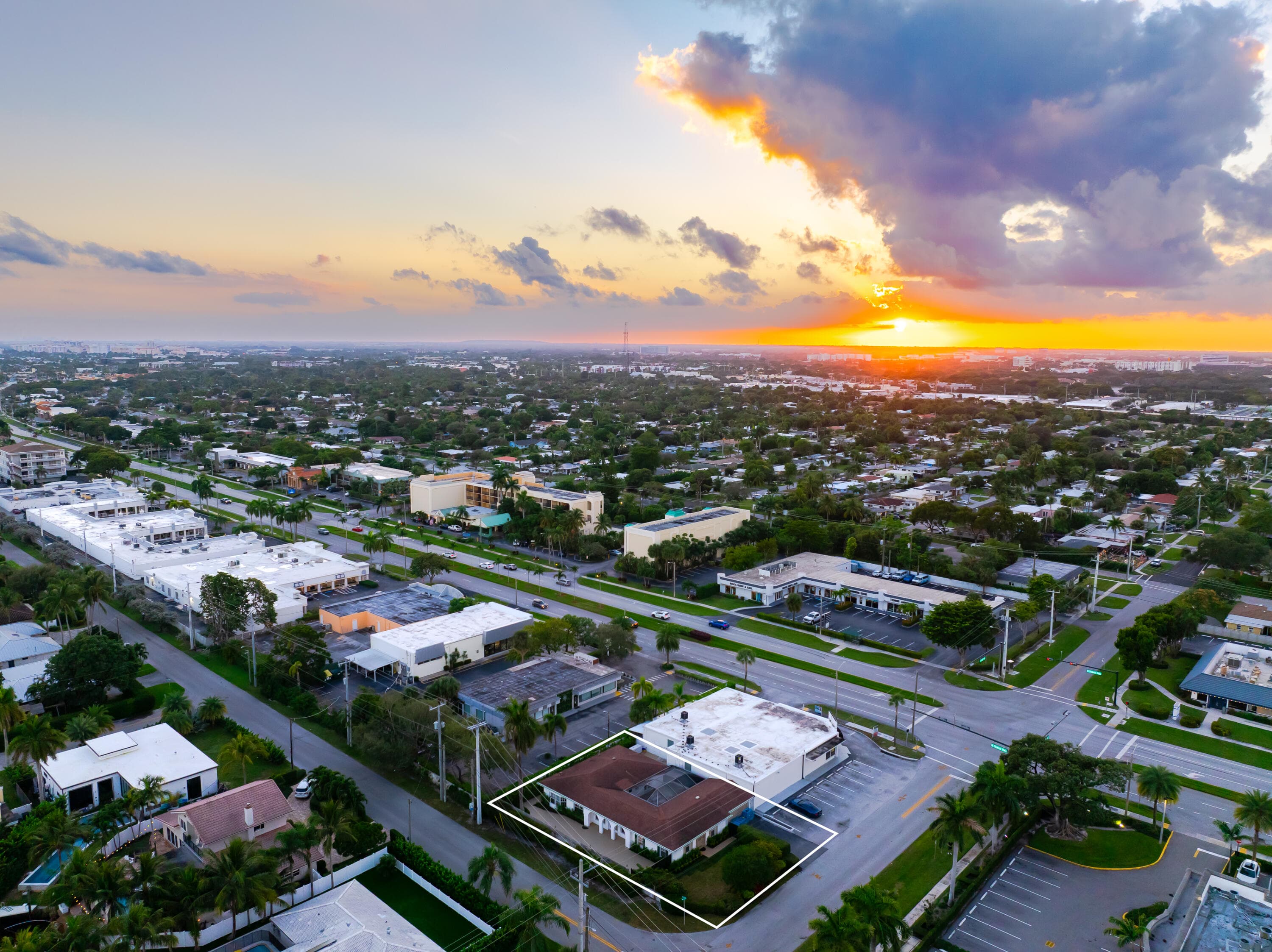 3199 NE 6th Drive, Boca Raton, FL 33431 — photo 3 of 49