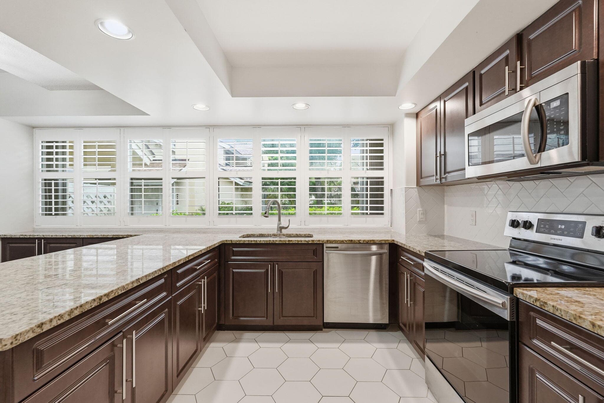 8111 Northboro Court 11d, Lake Clarke Shores, FL 33406 — photo 24 of 32