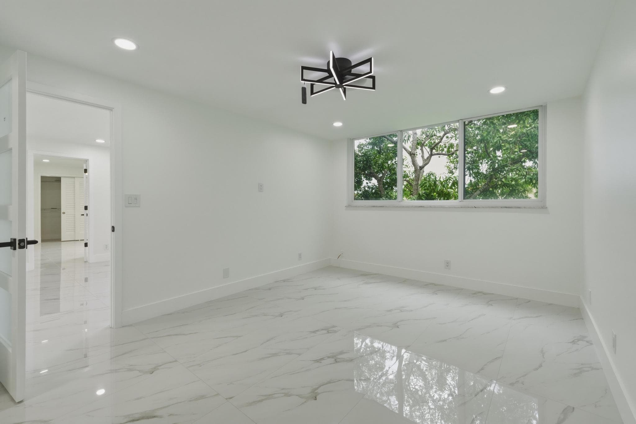 8970 S Hollybrook Boulevard 205, Pembroke Pines, FL 33025 — photo 3 of 50