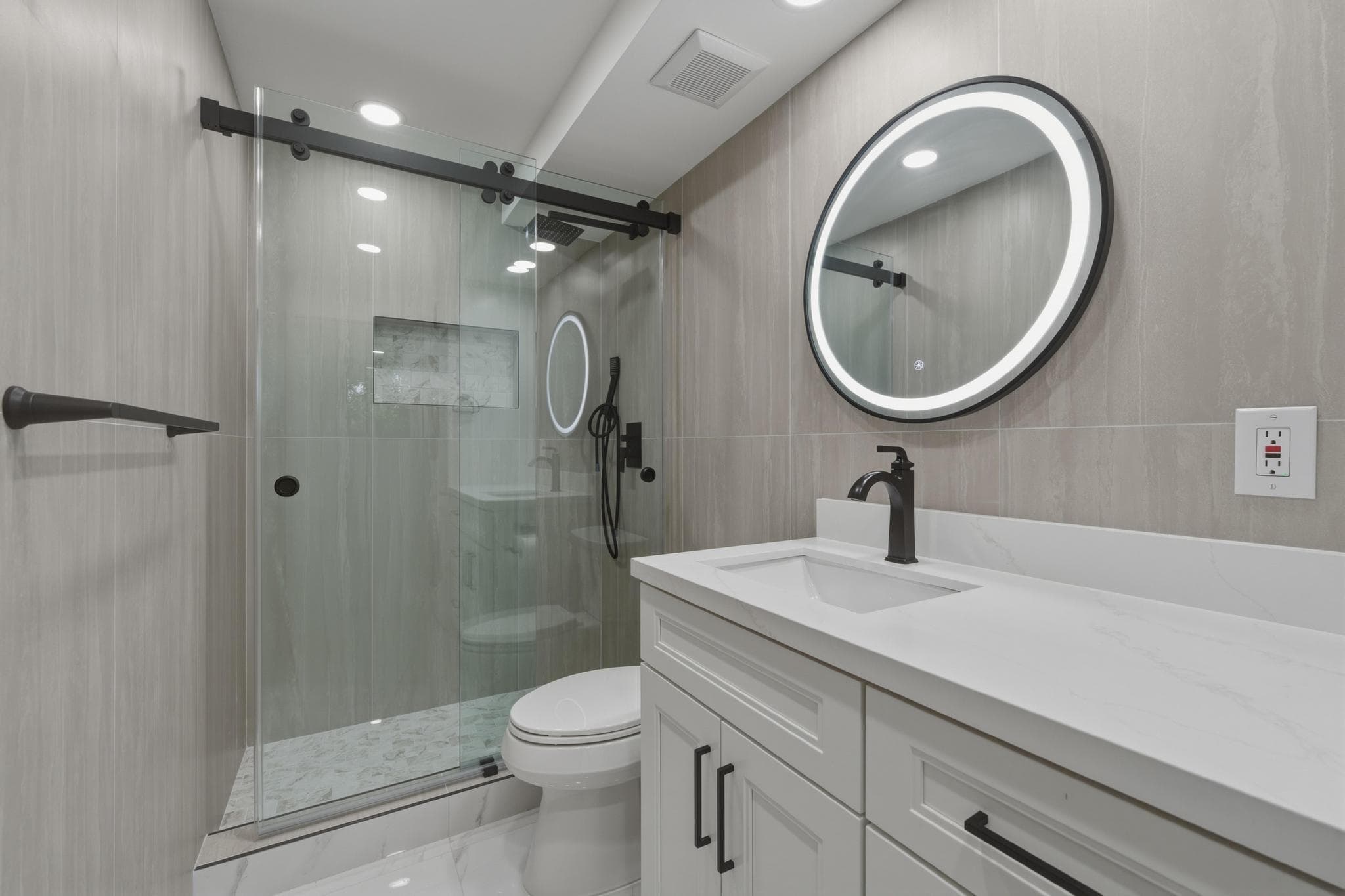 8970 S Hollybrook Boulevard 205, Pembroke Pines, FL 33025 — photo 4 of 50