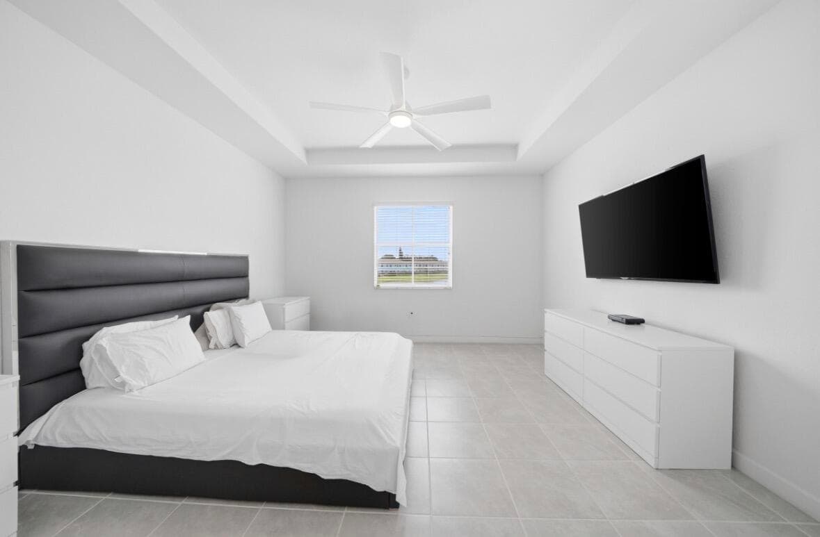 2324 NW 130th Street, Miami, FL 33167 — photo 8 of 10
