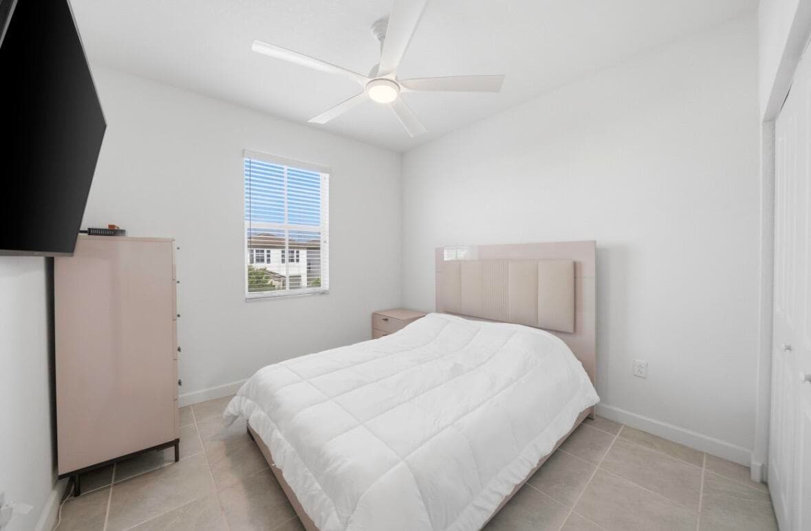 2324 NW 130th Street, Miami, FL 33167 — photo 10 of 10