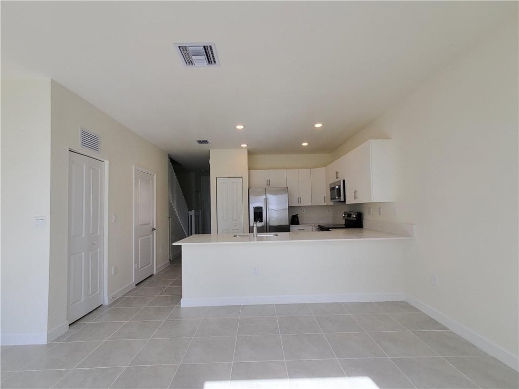 3216 W 114th Terrace, Hialeah, FL 33018 — photo 5 of 19
