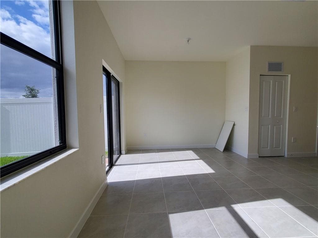 3216 W 114th Terrace, Hialeah, FL 33018 — photo 8 of 19