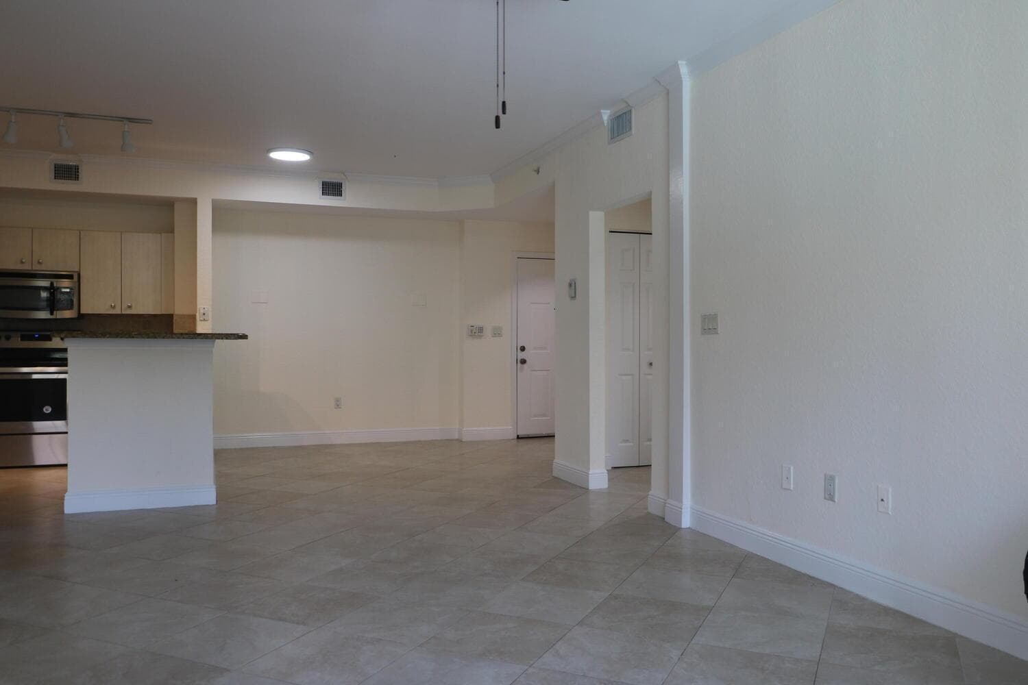 1803 N Flagler Drive 212, West Palm Beach, FL 33407 — photo 6 of 32