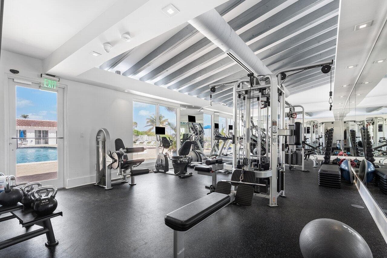 2457 Collins Avenue 504, Miami Beach, FL 33140 — photo 13 of 16