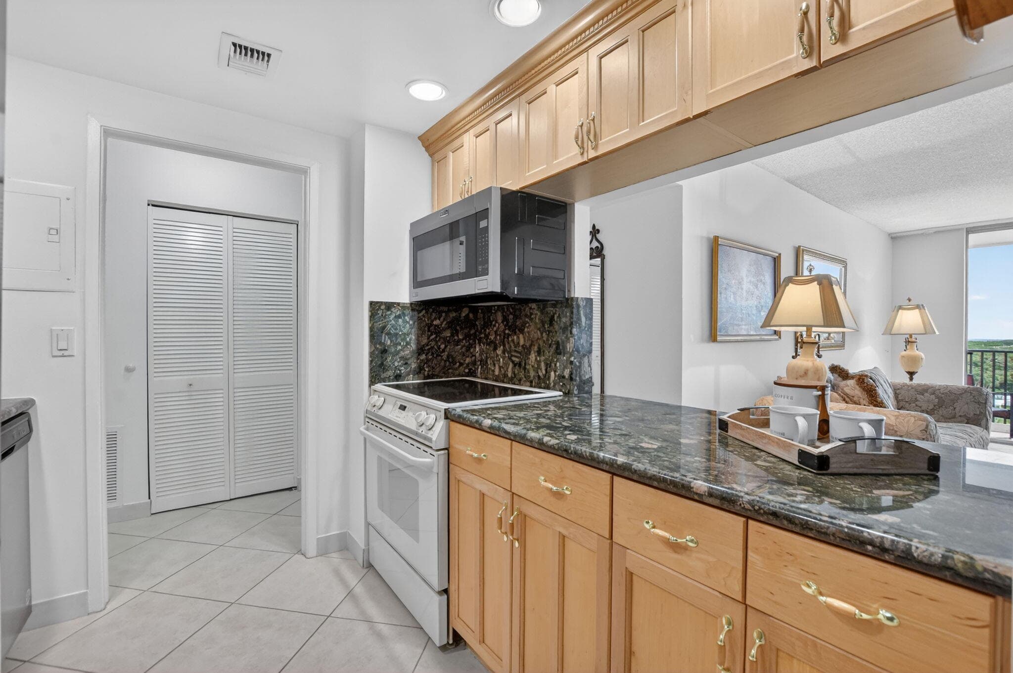 2121 N Ocean Boulevard 805w, Boca Raton, FL 33431 — photo 6 of 31