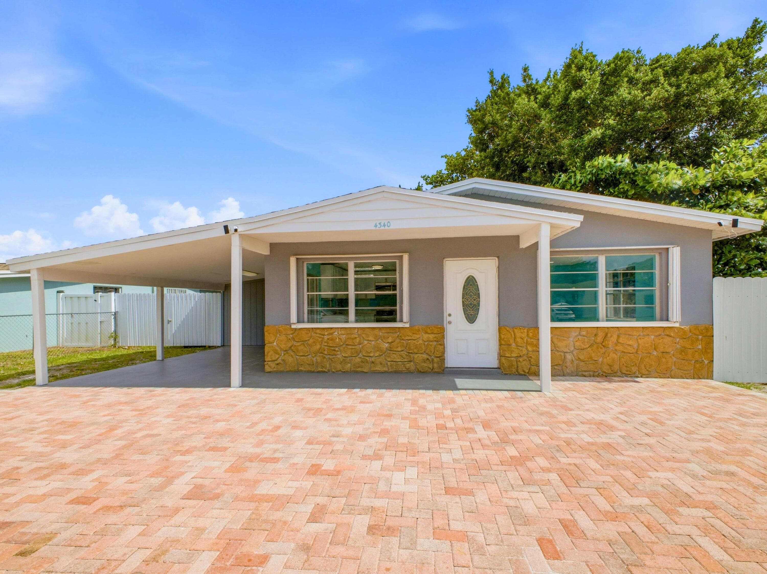 4340 Broadway Street, Lake Worth, FL 33461 — photo 2 of 38