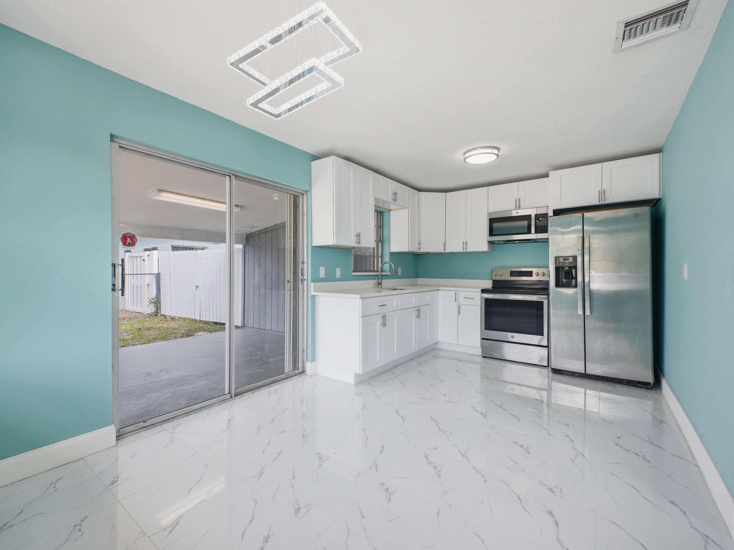4340 Broadway Street, Lake Worth, FL 33461 — photo 14 of 38