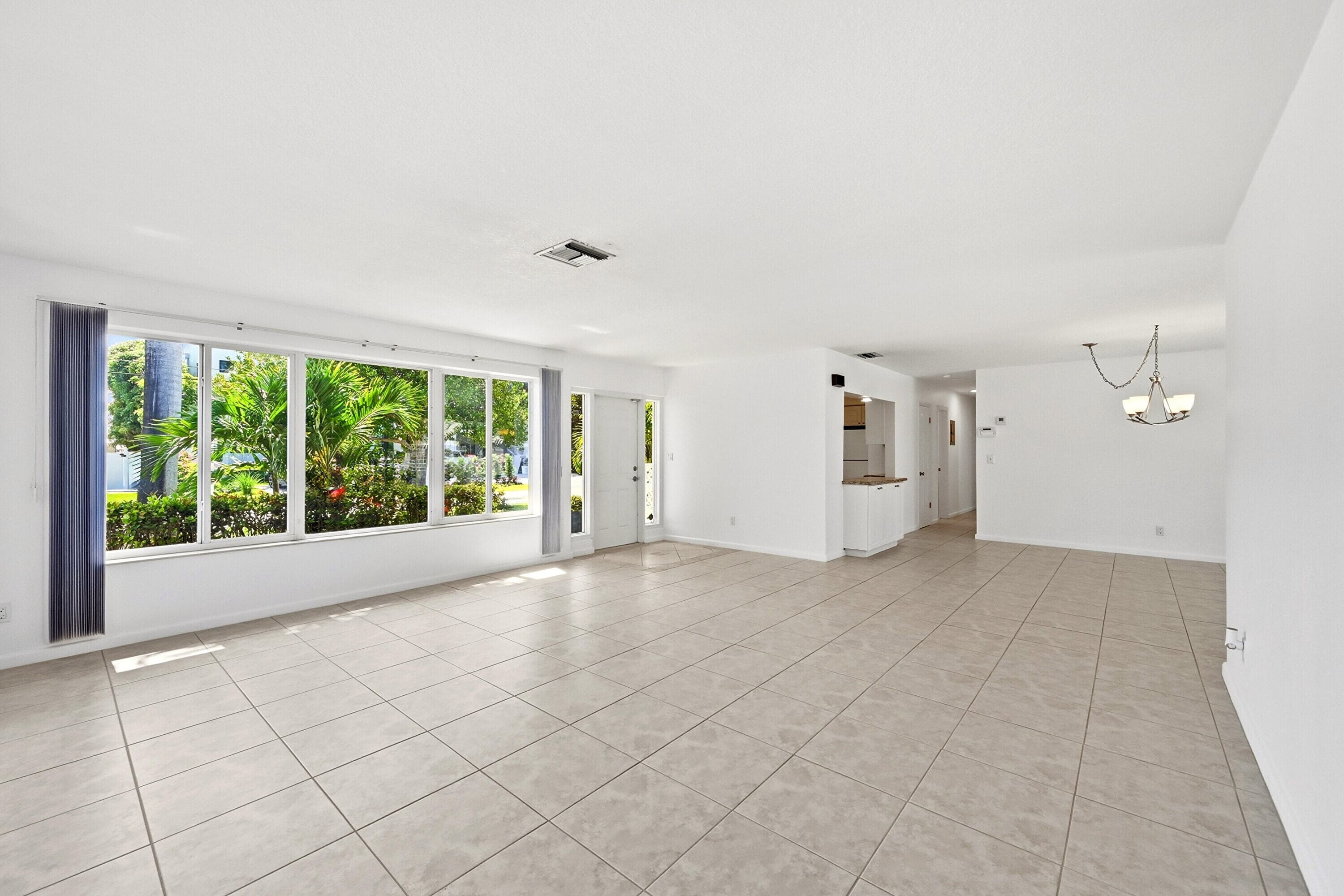 4454 W Tradewinds Avenue W, Lauderdale-By-The-Sea, FL 33308 — photo 10 of 33