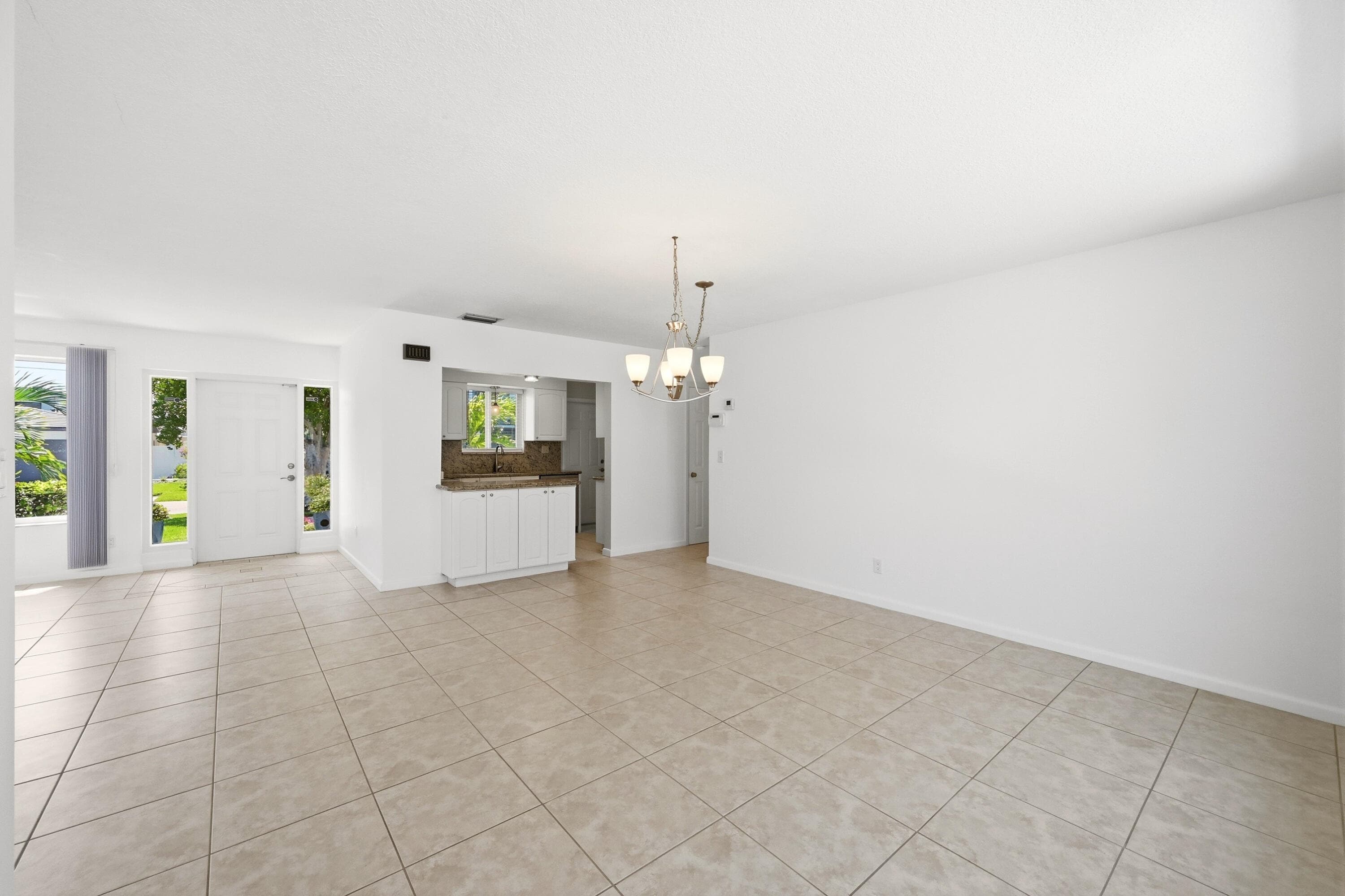 4454 W Tradewinds Avenue W, Lauderdale-By-The-Sea, FL 33308 — photo 11 of 33