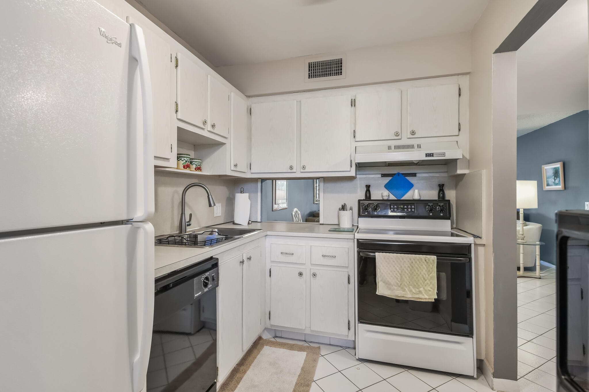 4260 Deste Court 205, Lake Worth, FL 33467 — photo 10 of 21