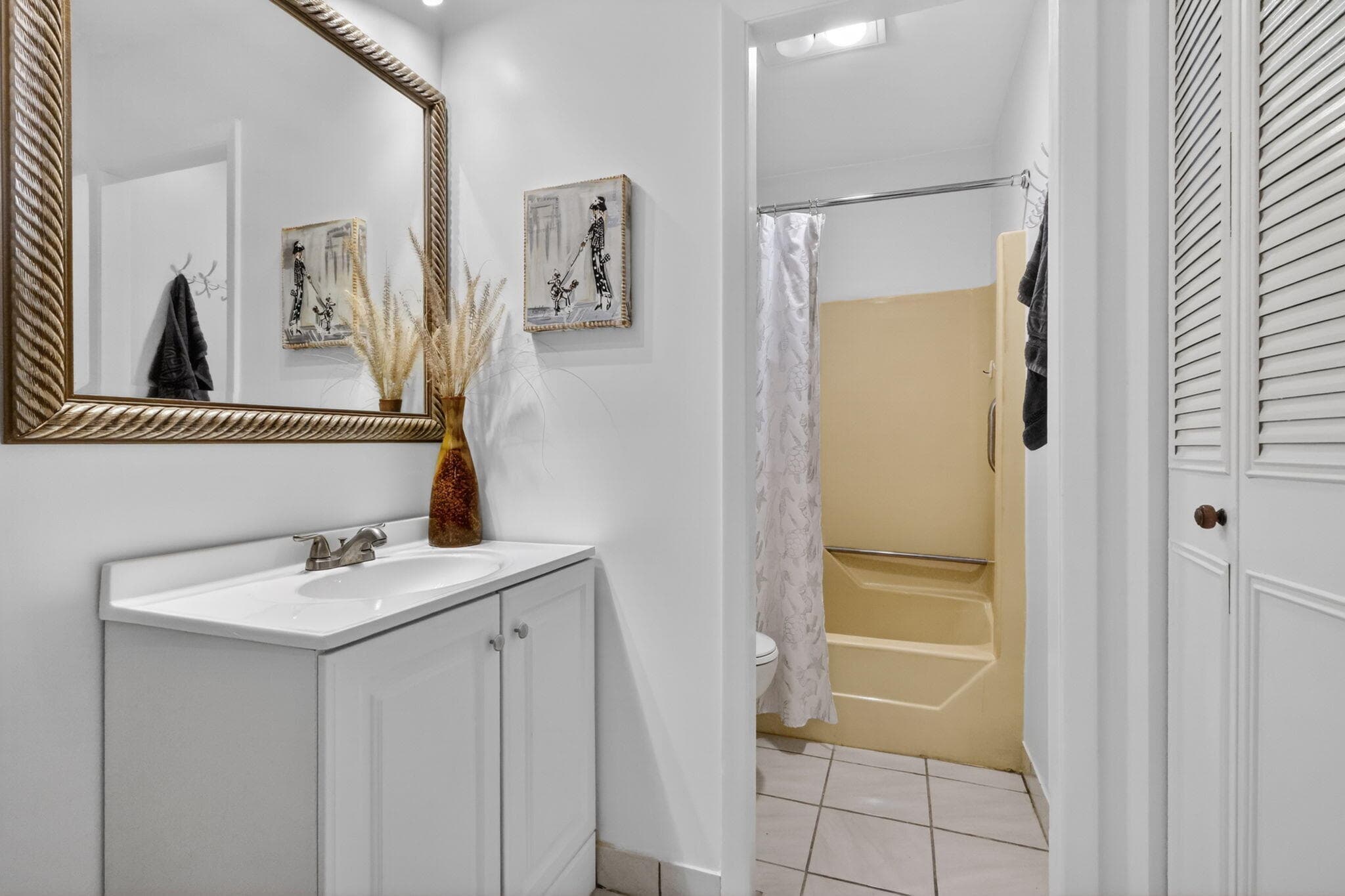 102 Lake Anne Drive, West Palm Beach, FL 33411 — photo 13 of 42