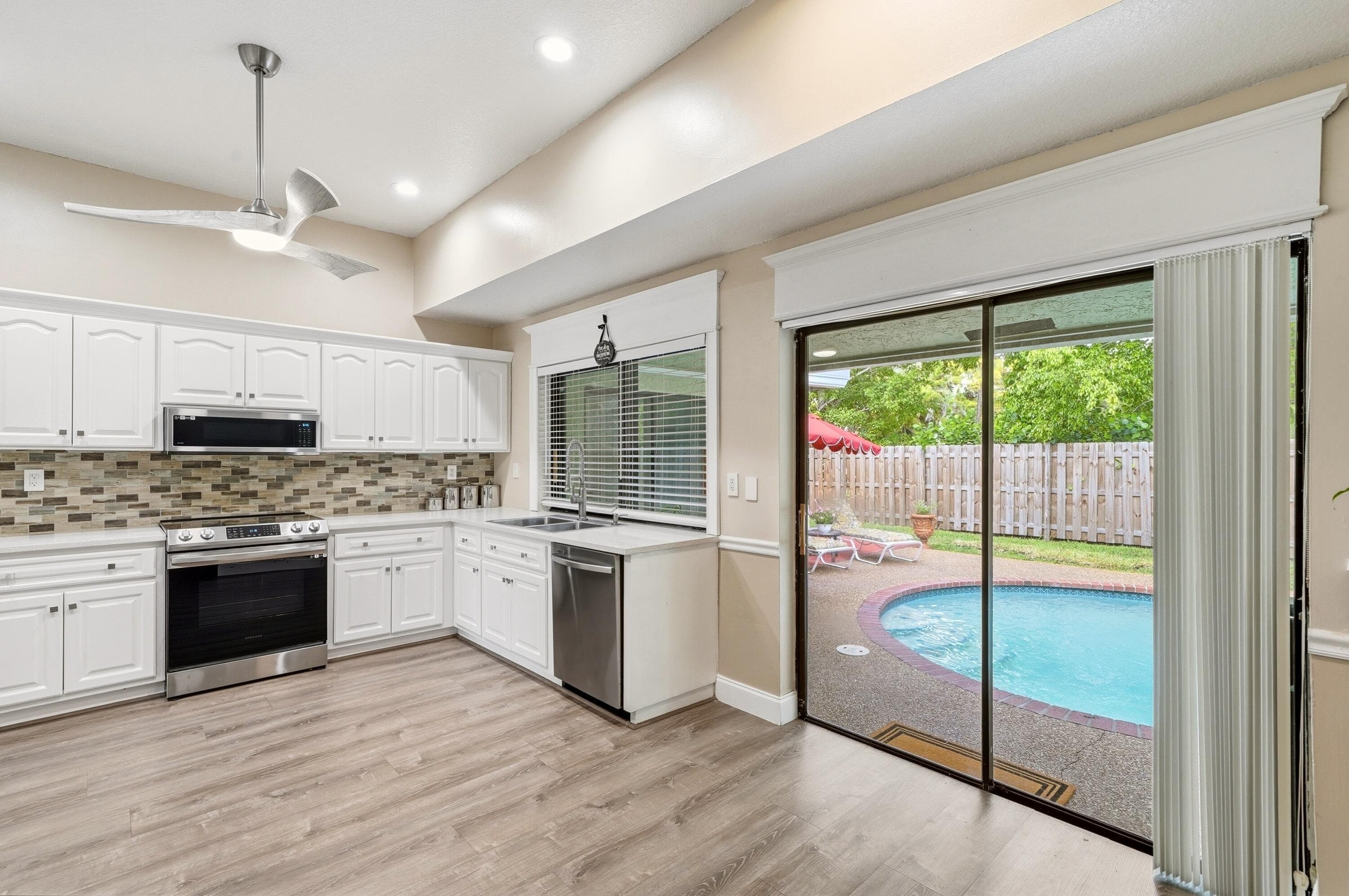 2145 NW 85th Lane, Coral Springs, FL 33071 — photo 3 of 38