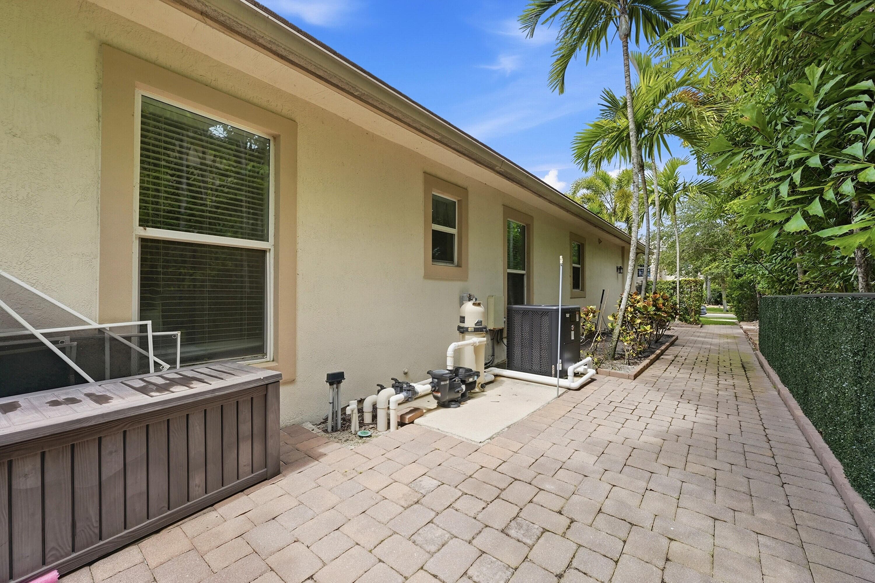 851 Edgebrook Lane, West Palm Beach, FL 33411 — photo 38 of 46