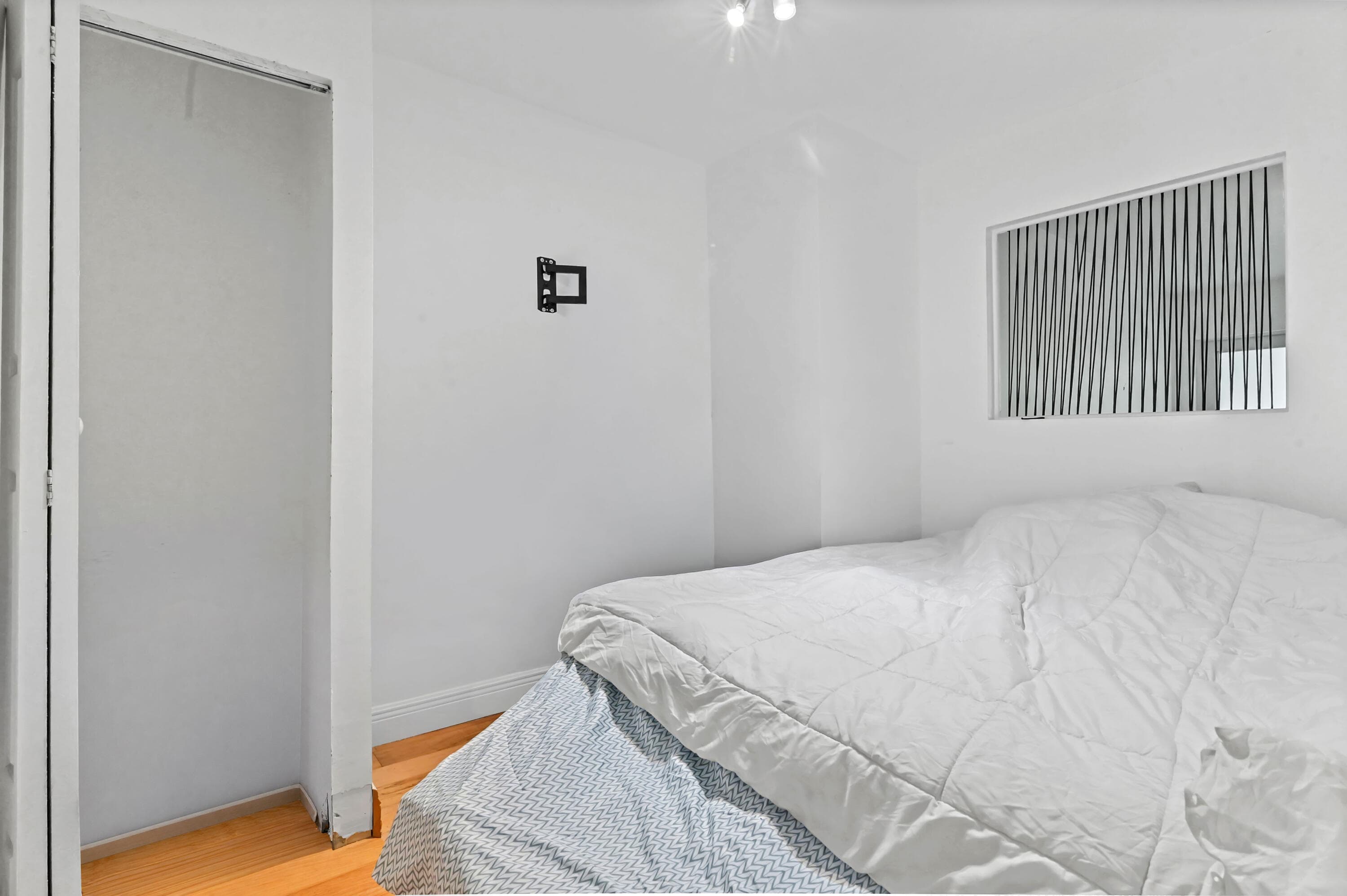 1035 Meridian Avenue 5, Miami Beach, FL 33139 — photo 13 of 22