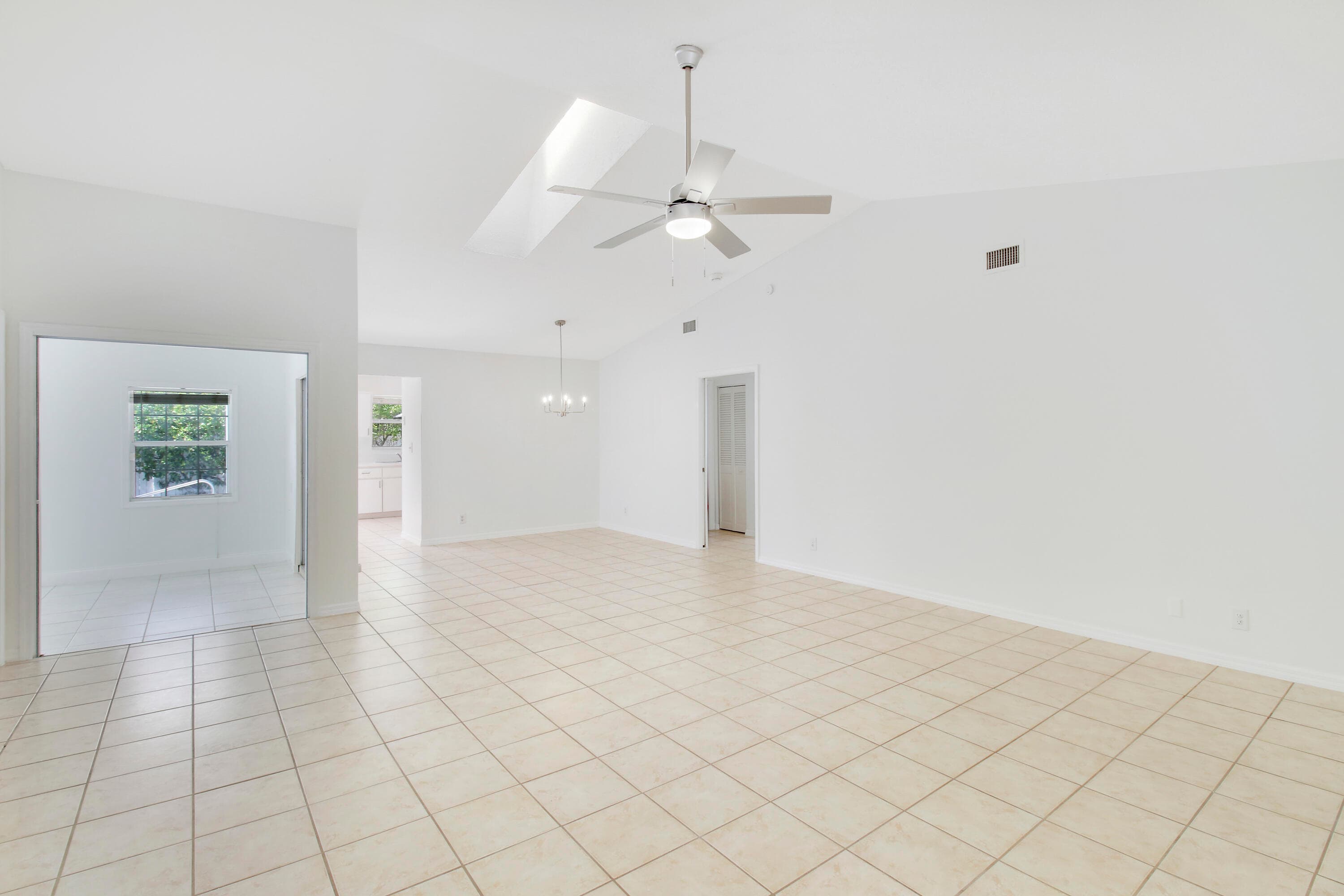 6118 Barbara Street, Jupiter, FL 33458 — photo 4 of 30