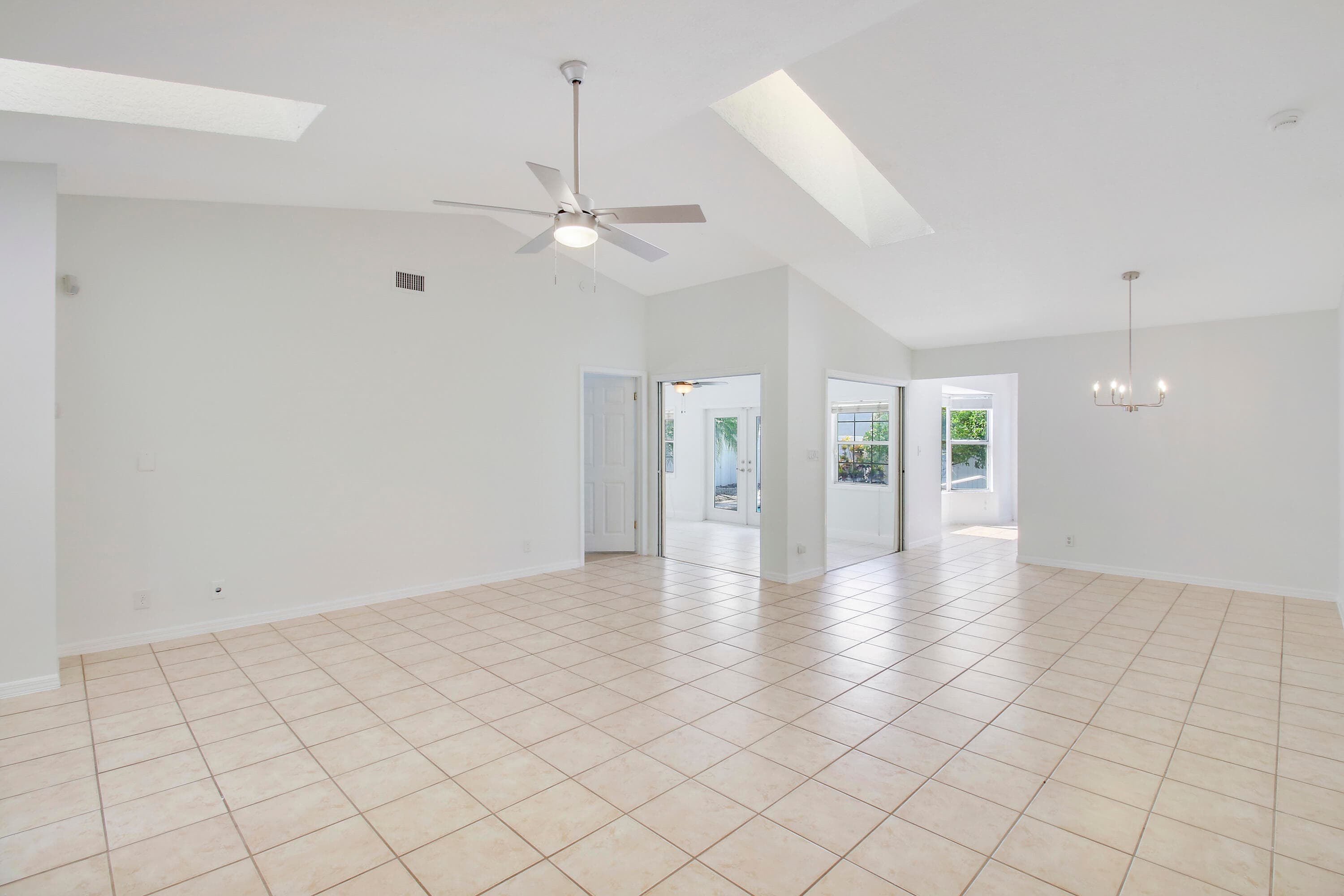 6118 Barbara Street, Jupiter, FL 33458 — photo 5 of 30