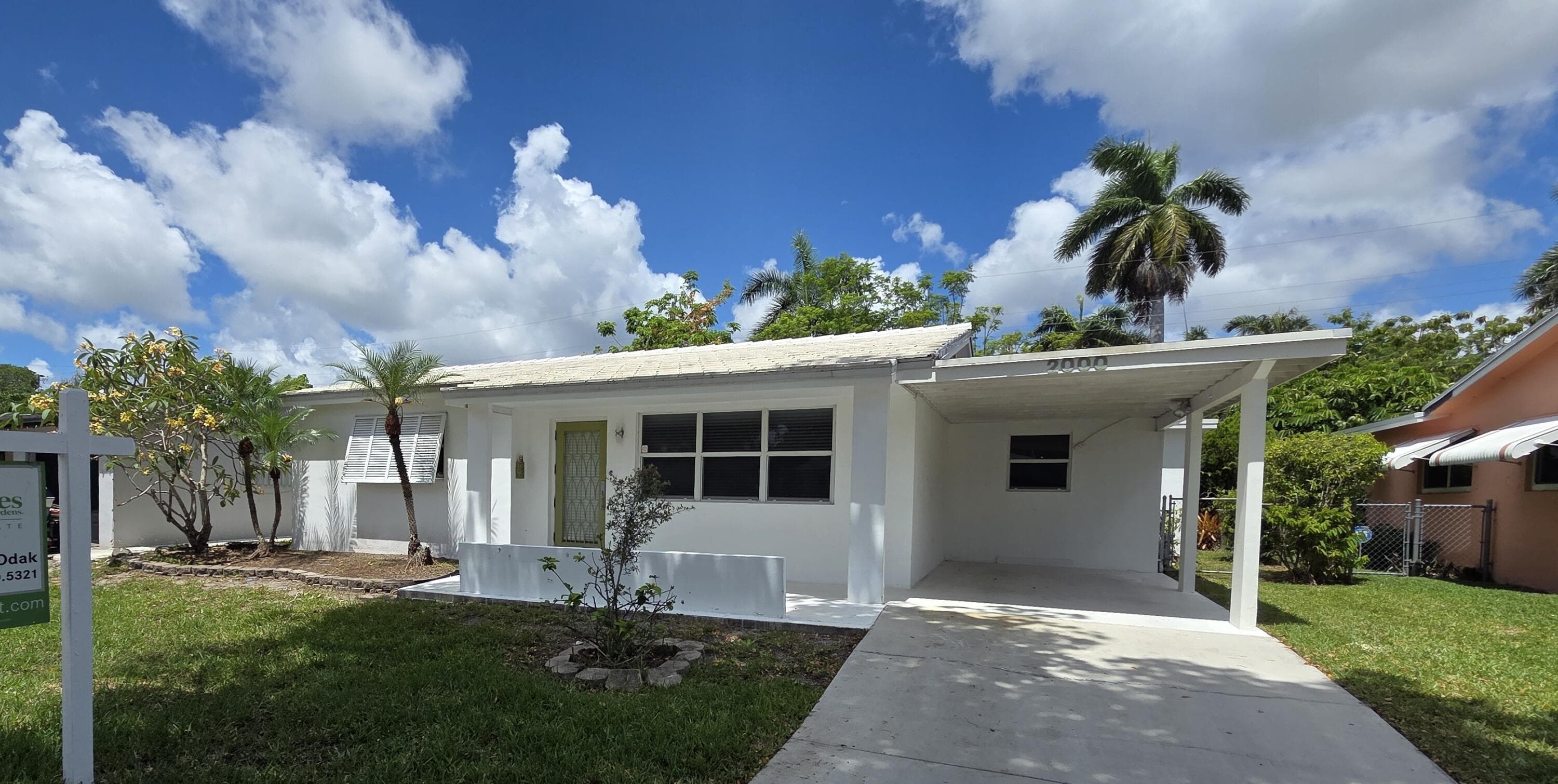 2000 N 31st Avenue, Hollywood, FL 33021 — photo 1 of 14