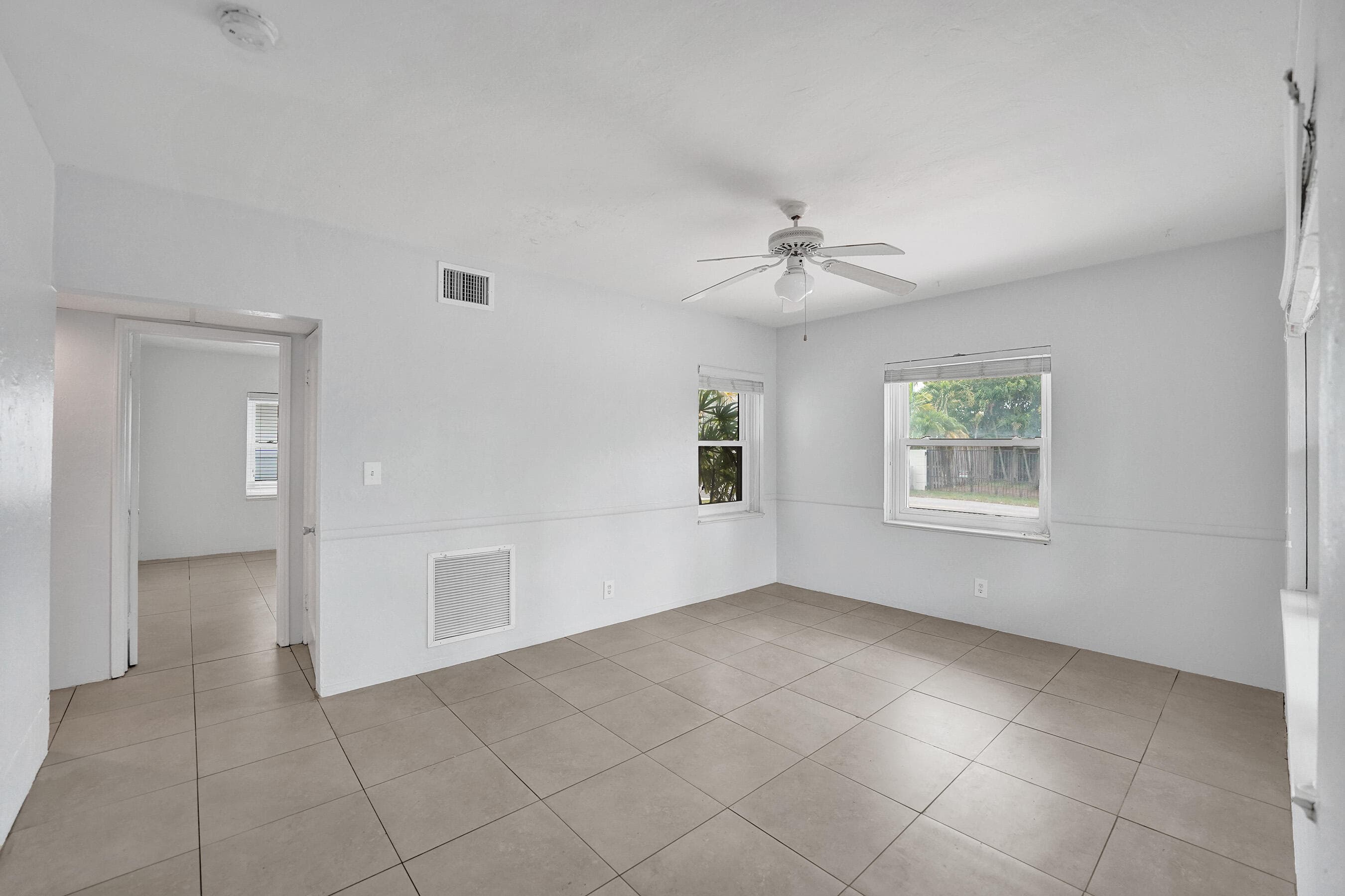 816 SE 12th Street, Fort Lauderdale, FL 33316 — photo 16 of 45