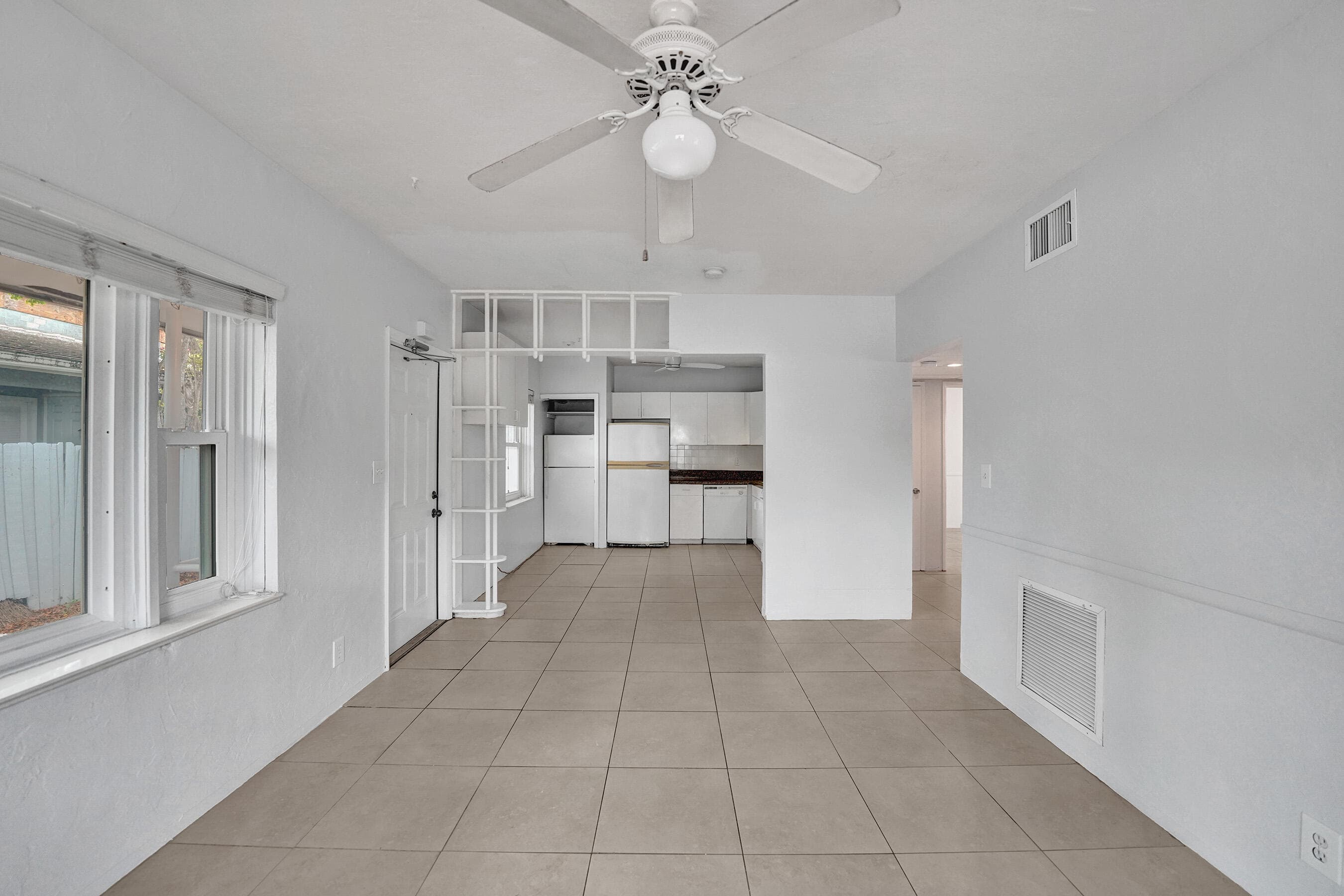 816 SE 12th Street, Fort Lauderdale, FL 33316 — photo 18 of 45