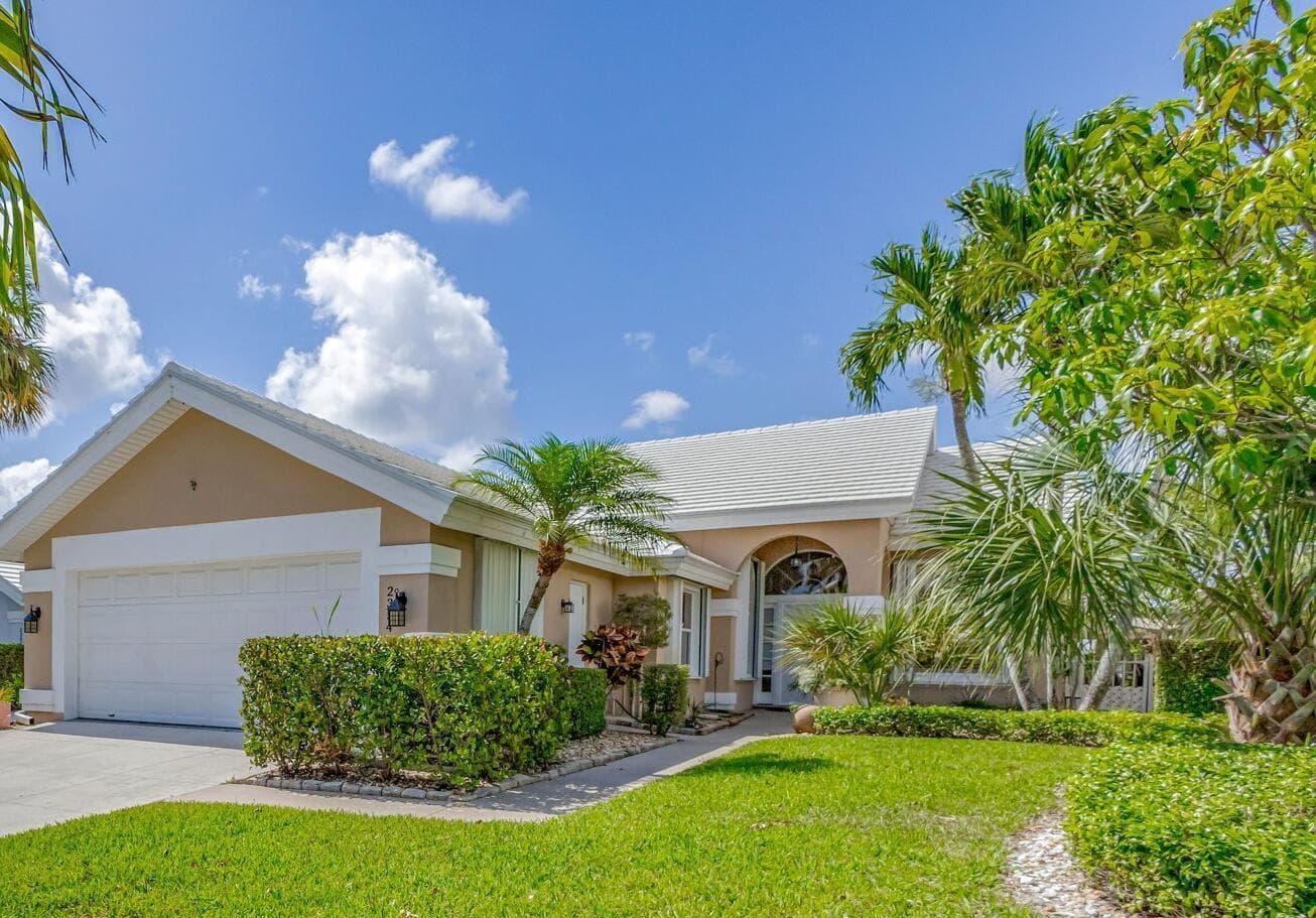 2354 Saratoga Bay Drive, West Palm Beach, FL 33409 — photo 1 of 66