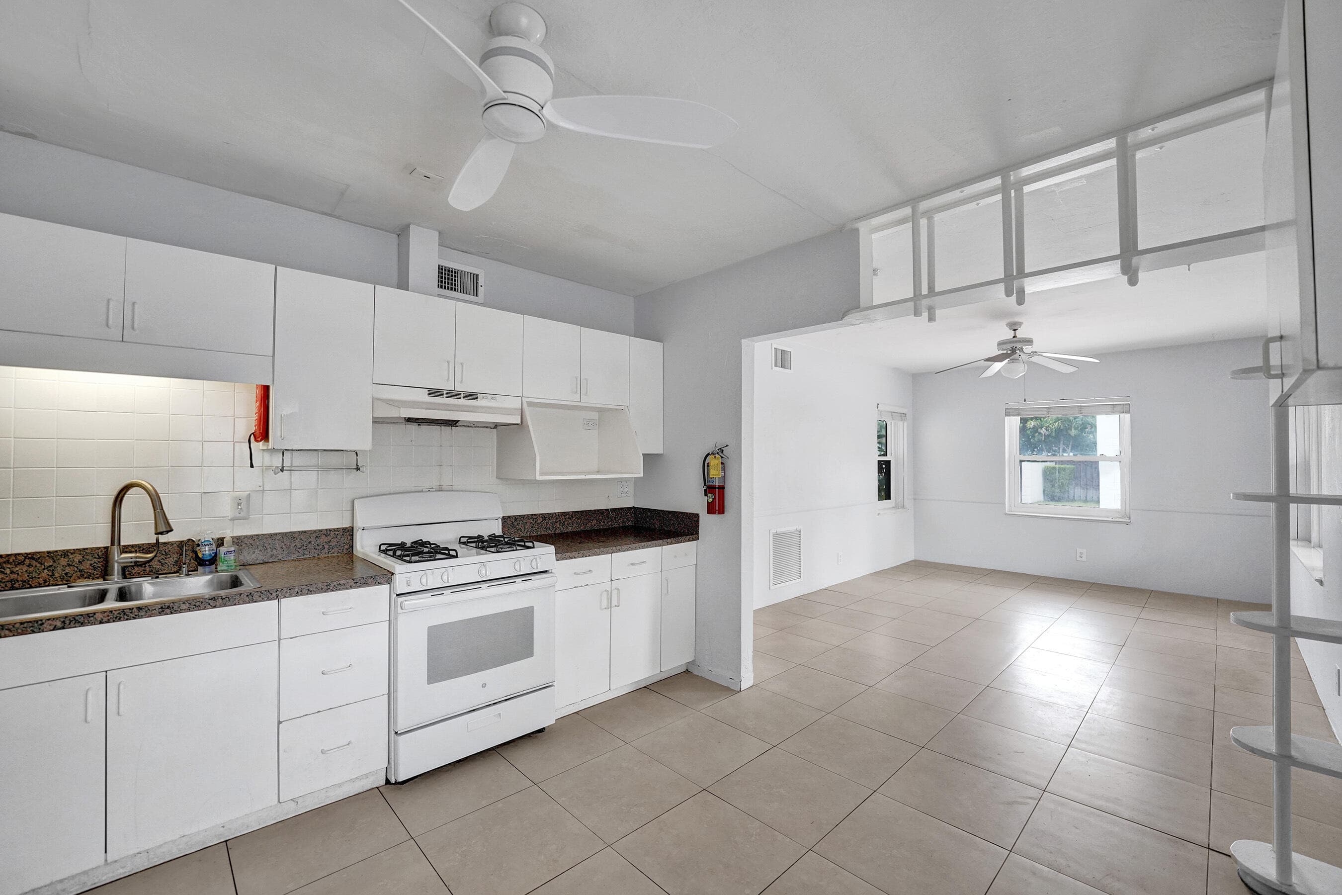 816 SE 12th Street, Fort Lauderdale, FL 33316 — photo 19 of 45