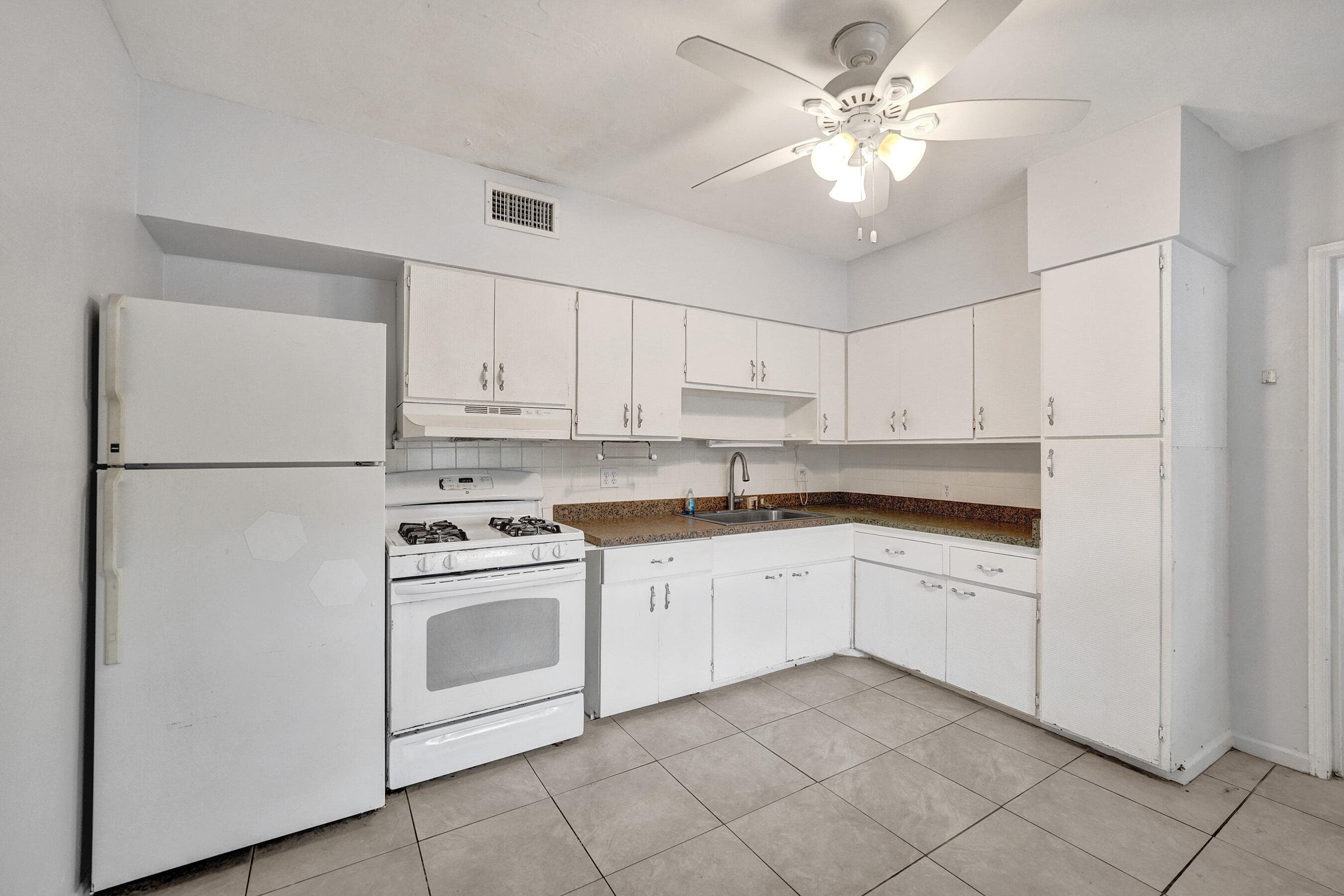 816 SE 12th Street, Fort Lauderdale, FL 33316 — photo 31 of 45